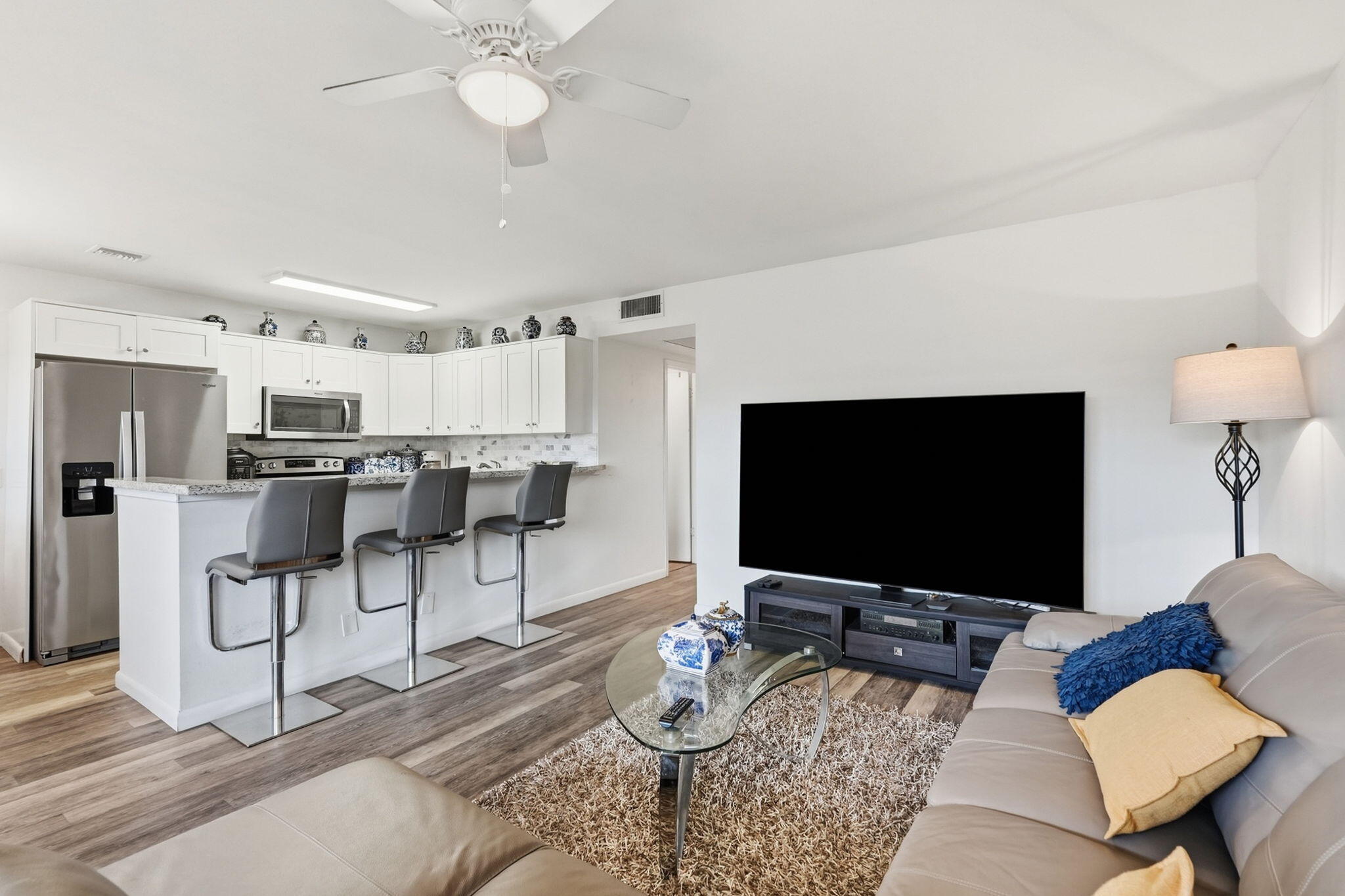 209 Brighton E Property Photo 10