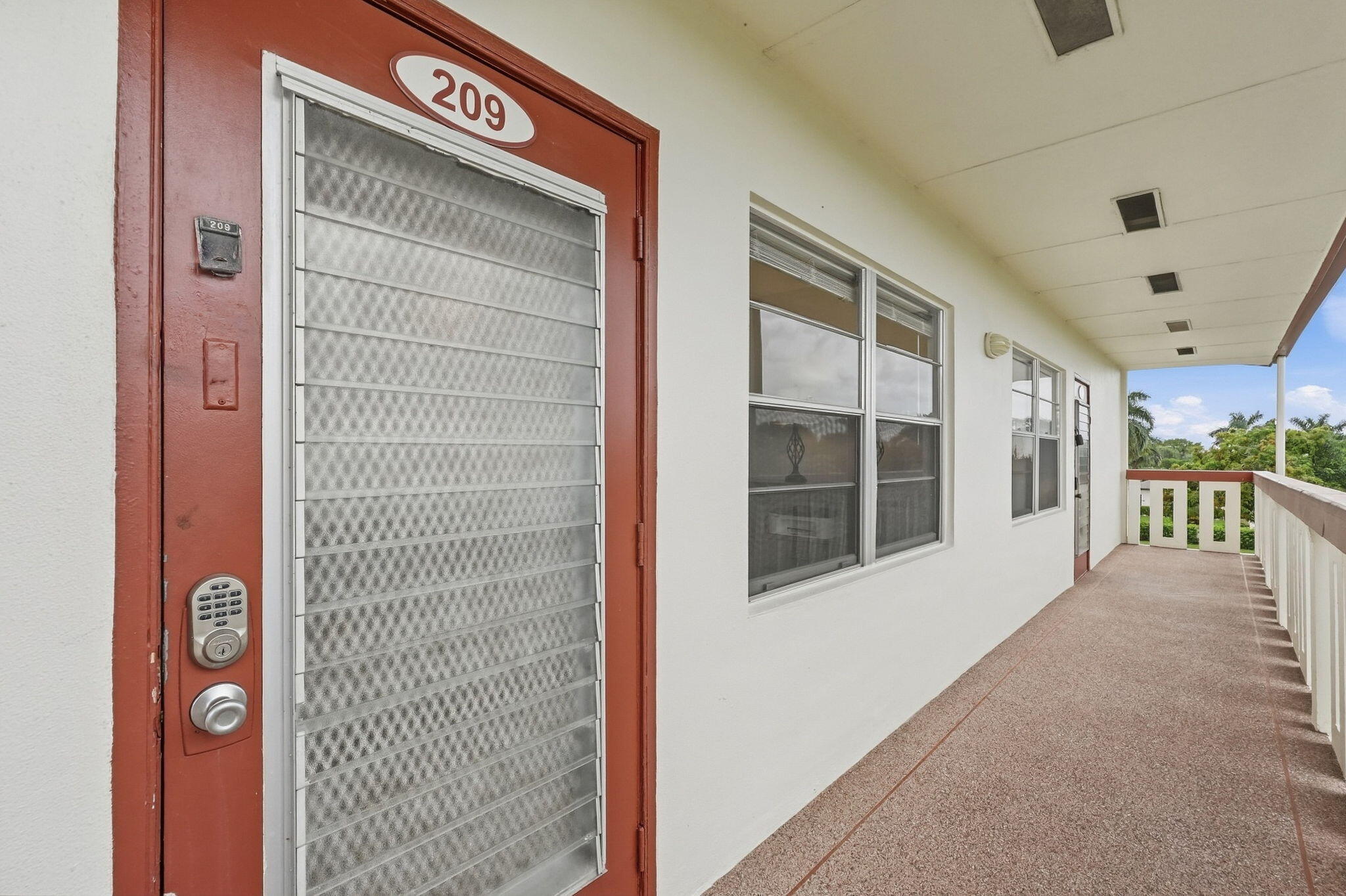 209 Brighton E Property Photo 23