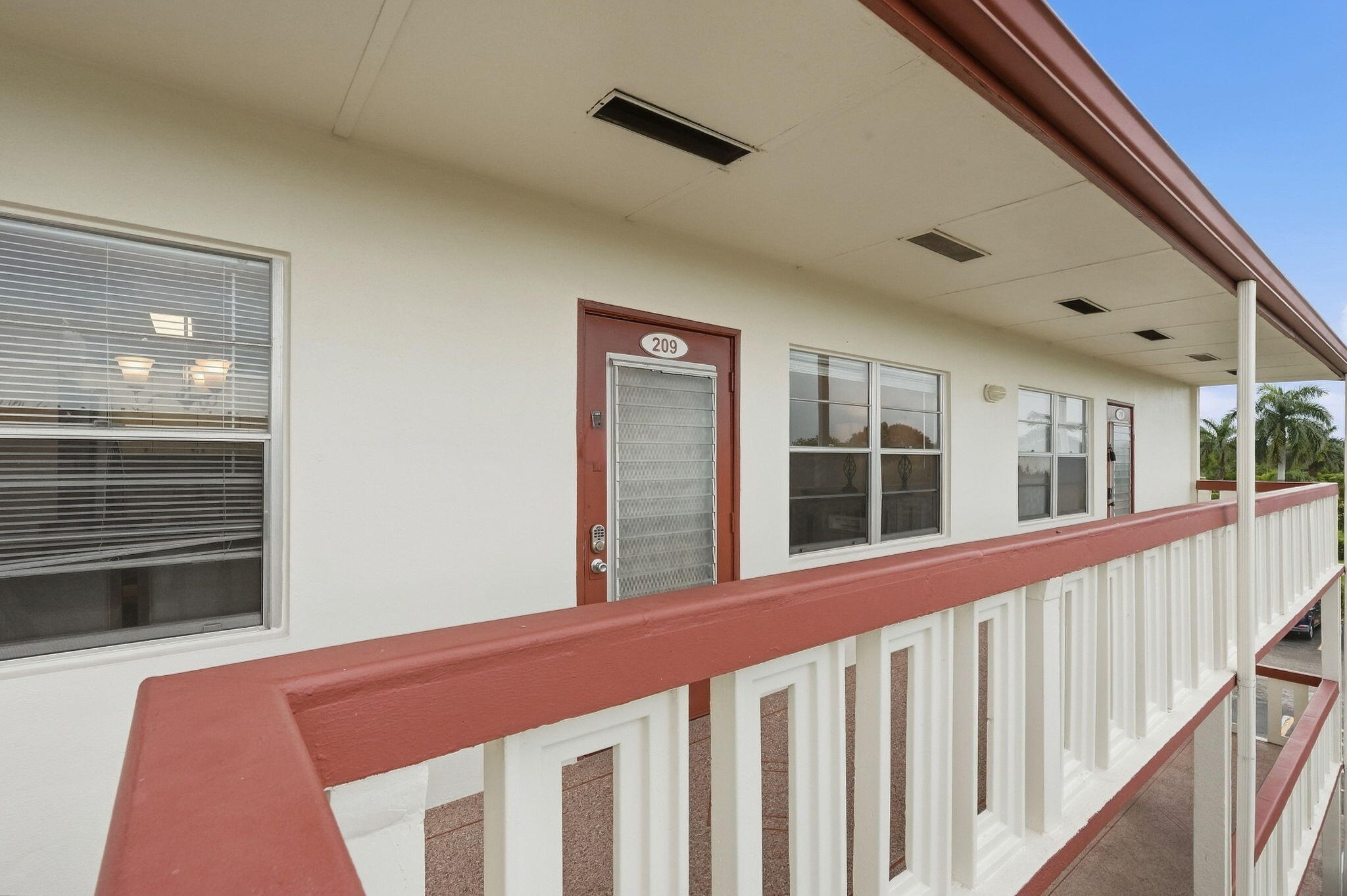 209 Brighton E Property Photo 25