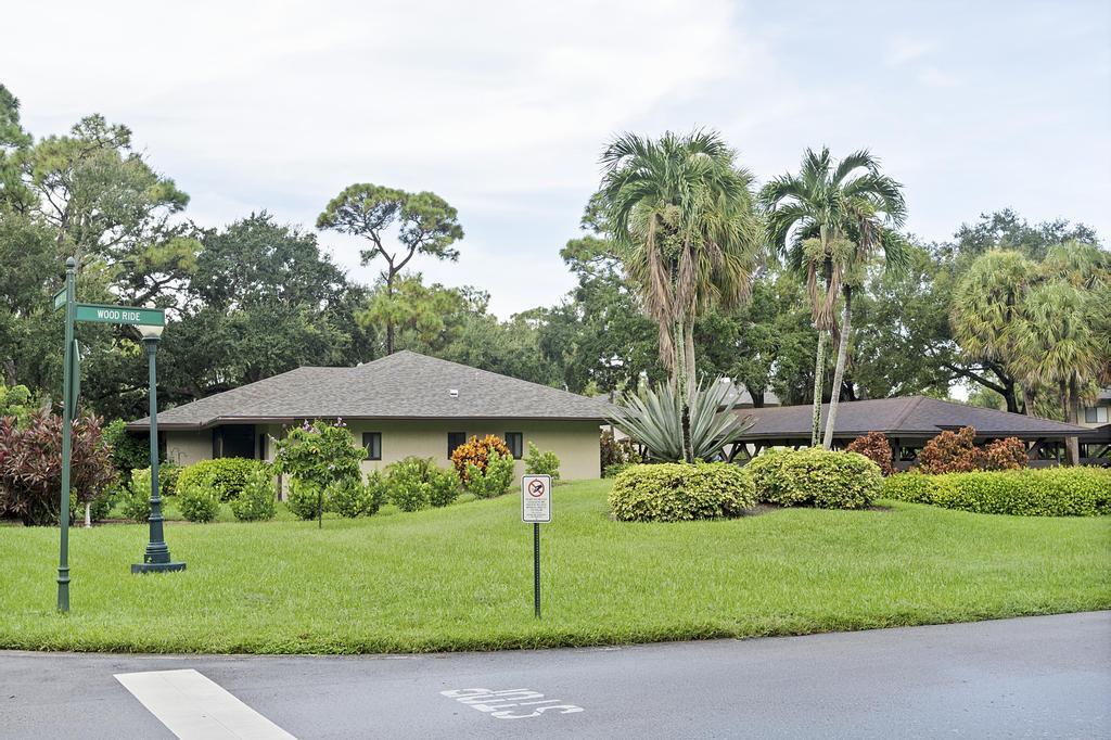 4307 Wood Ride Road Property Photo 2