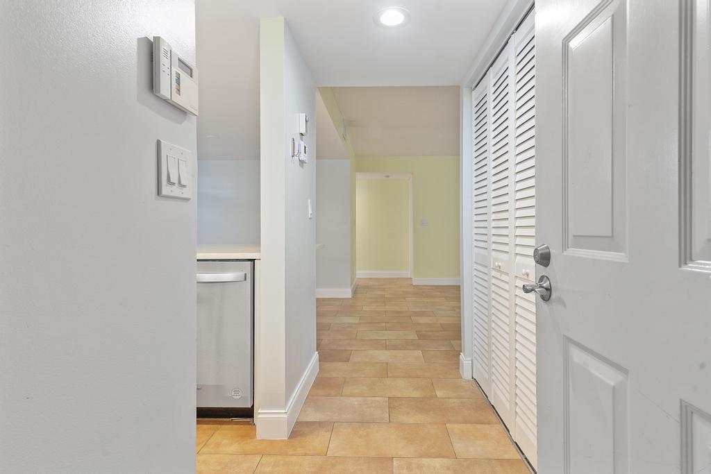 4307 Wood Ride Road Property Photo 4