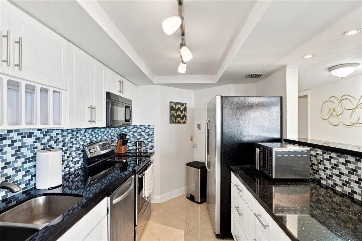 300 Three Islands Boulevard 312 Property Photo 7