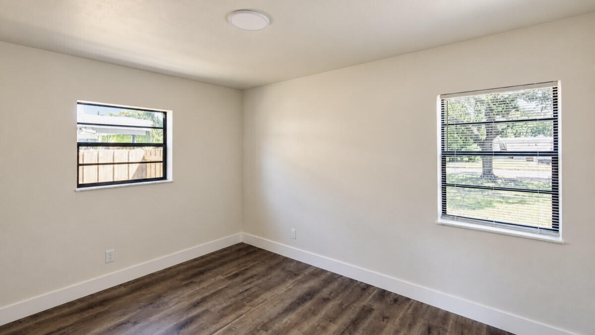 1142 Chateau Park Drive Property Photo 14