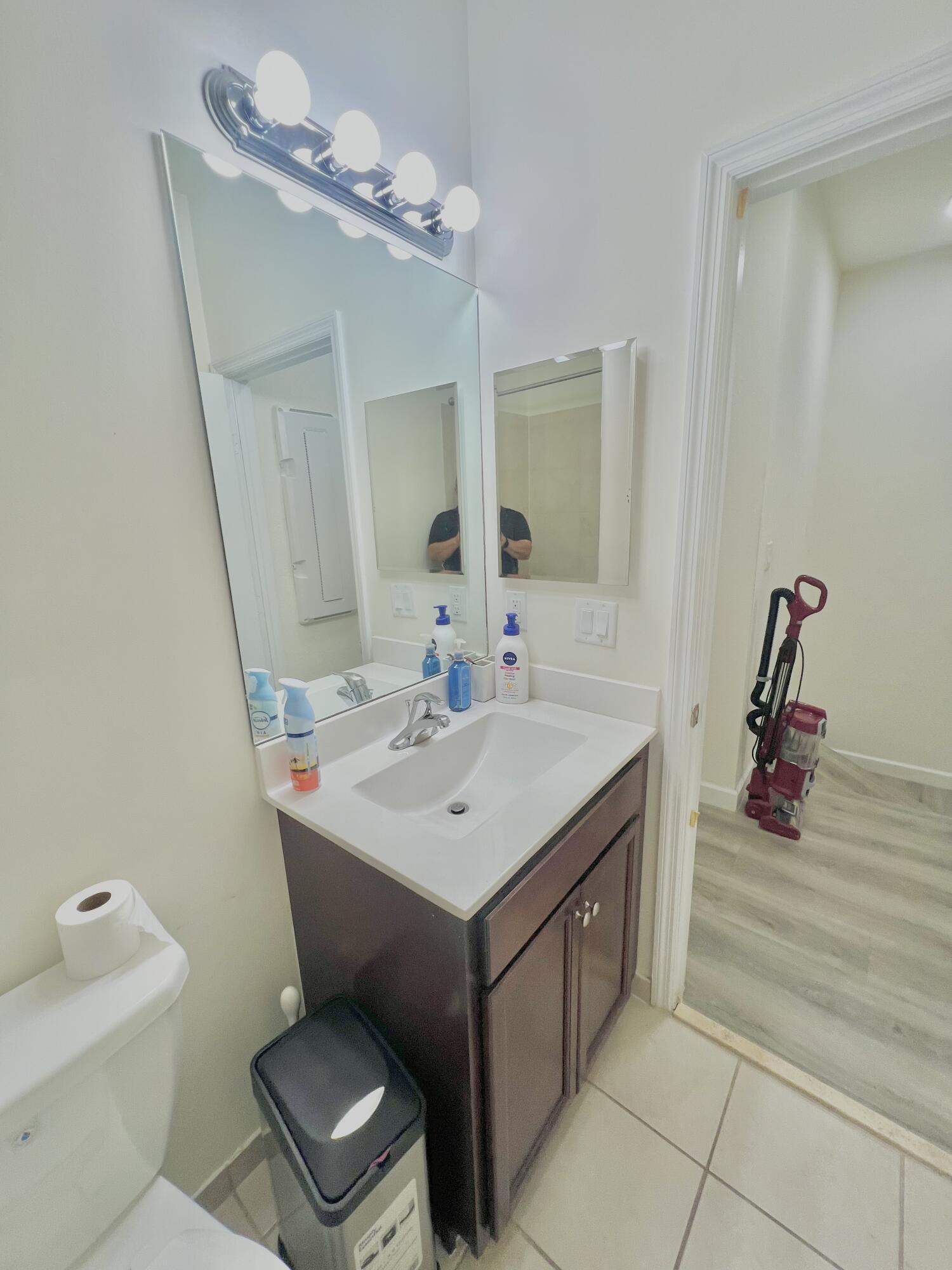 10490 W 33rd Way Property Photo 10