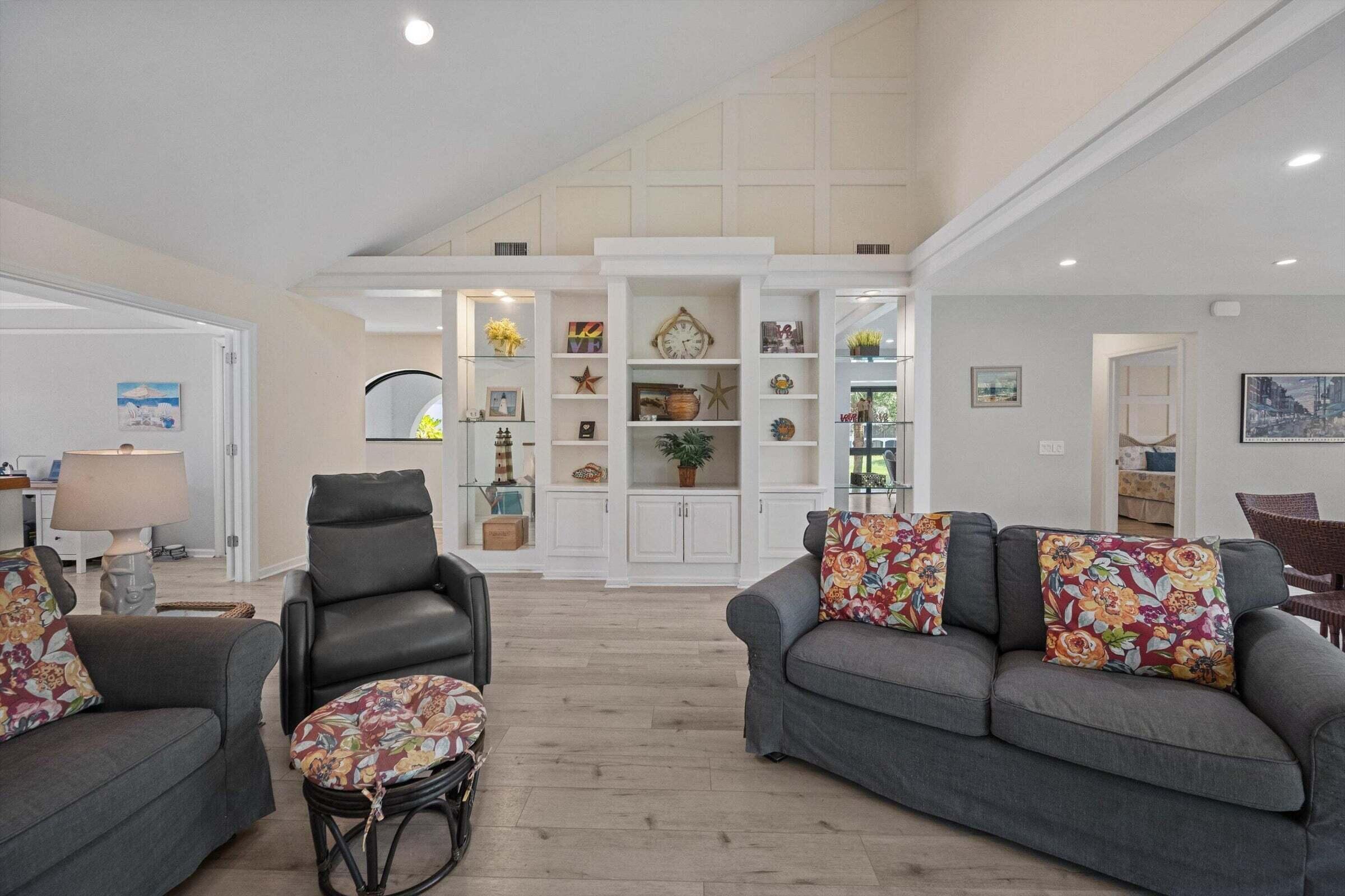 16695 Traders Crossing N 218 Property Photo 2