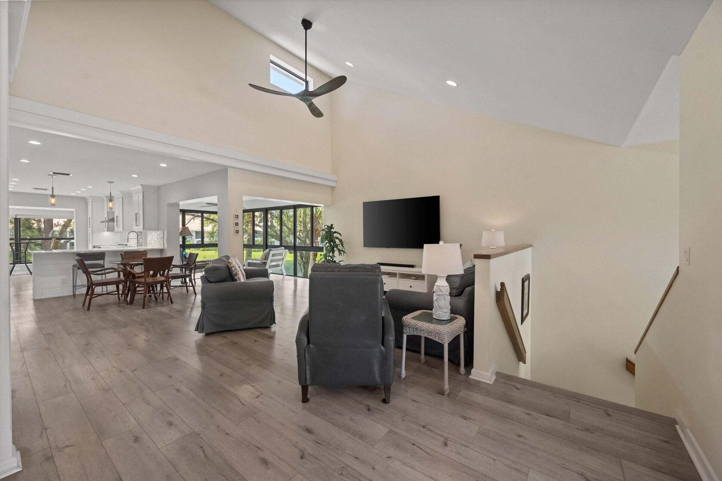 16695 Traders Crossing N 218 Property Photo 5