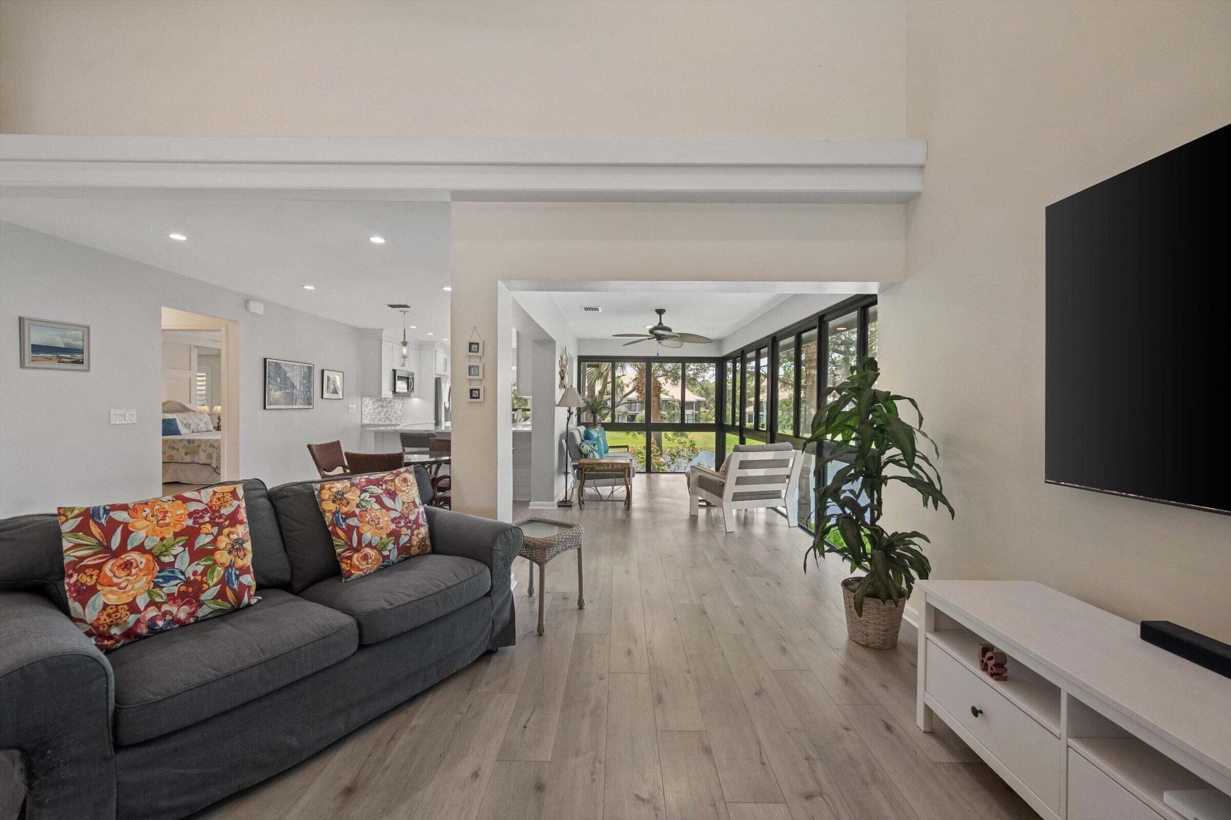 16695 Traders Crossing N 218 Property Photo 9