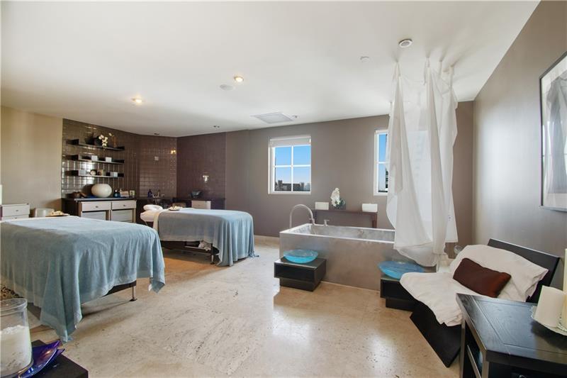 601 N Fort Lauderdale Beach Boulevard 910 Property Photo 25