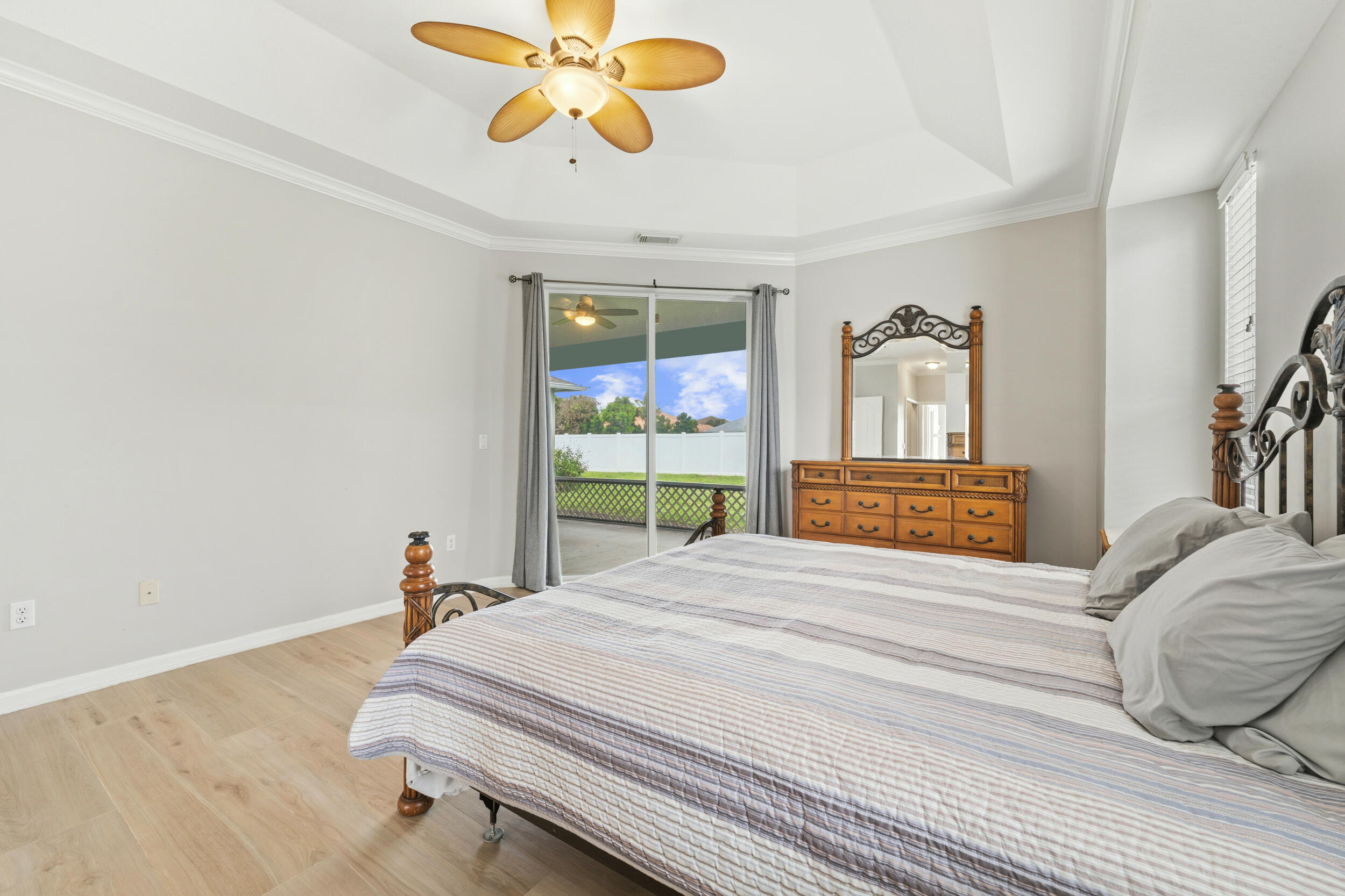 1043 Sw Idol Avenue Property Photo 19