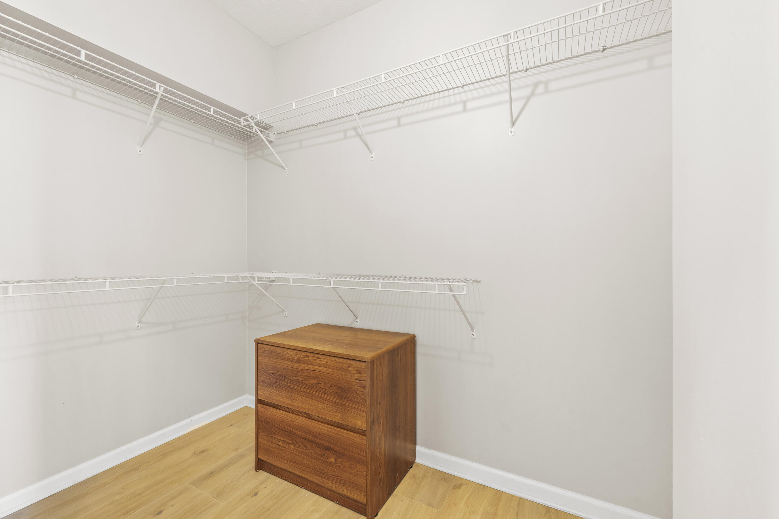 1043 Sw Idol Avenue Property Photo 24