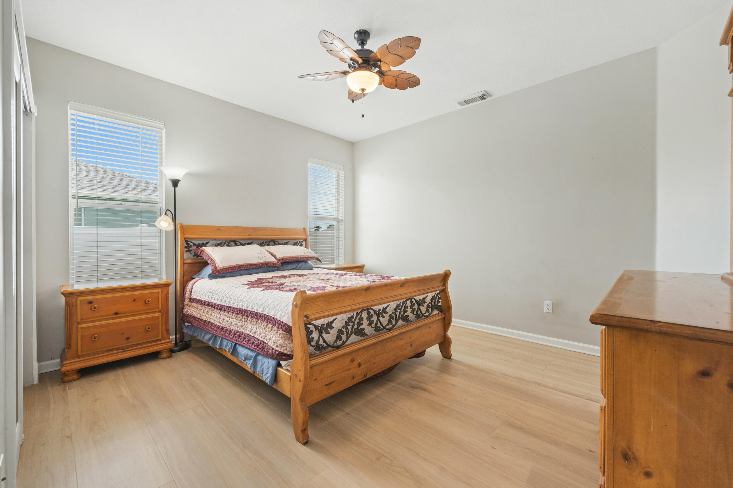 1043 Sw Idol Avenue Property Photo 29