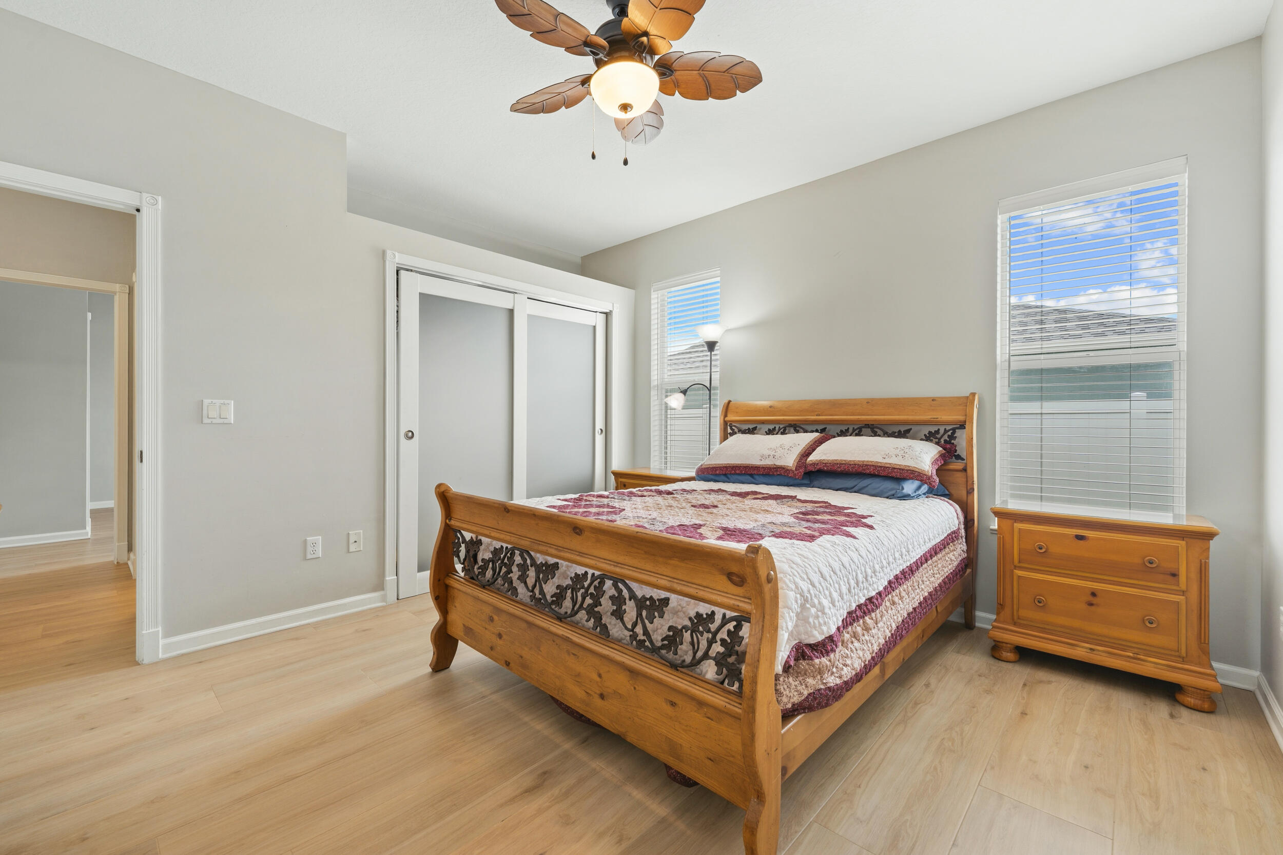 1043 Sw Idol Avenue Property Photo 30