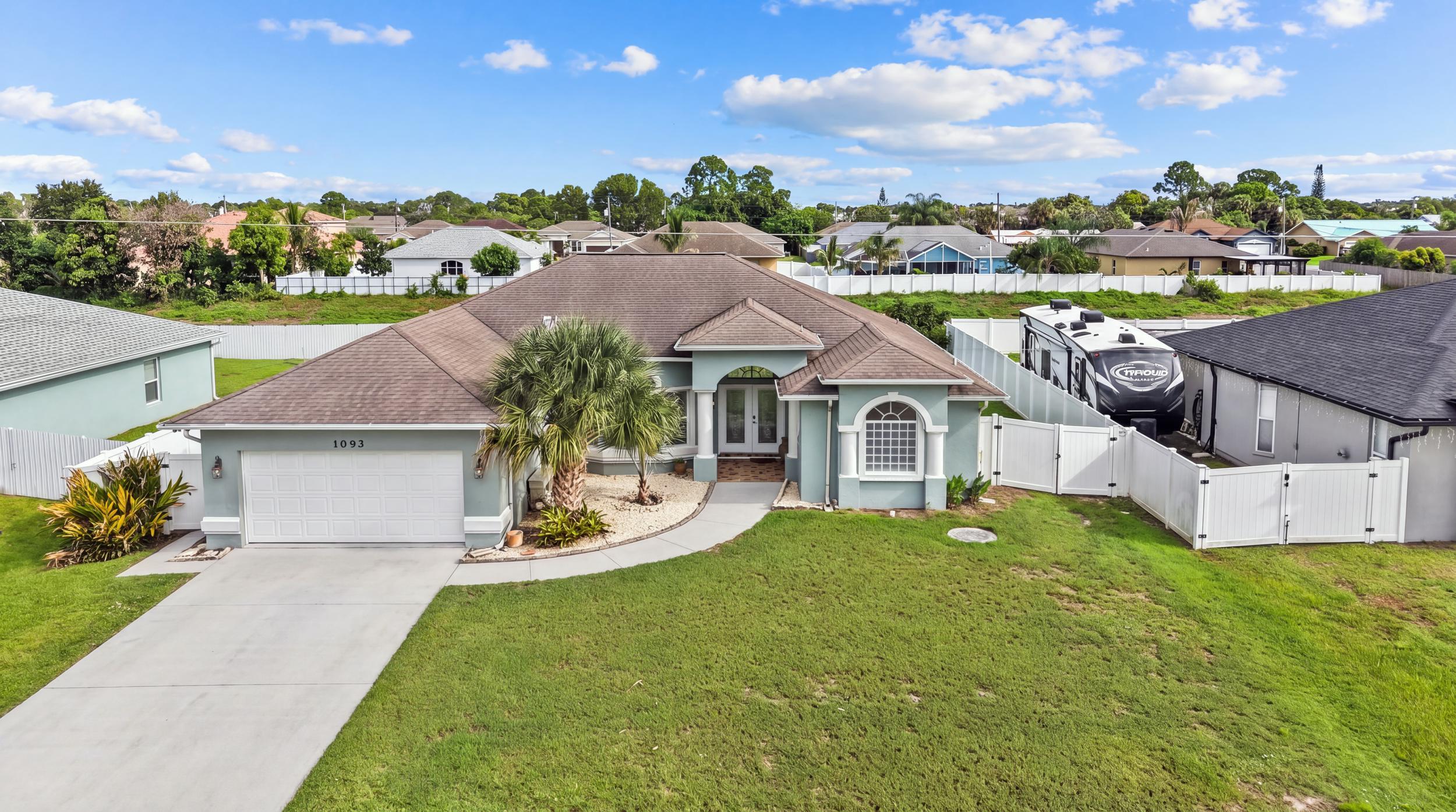 1043 Sw Idol Avenue Property Photo 43