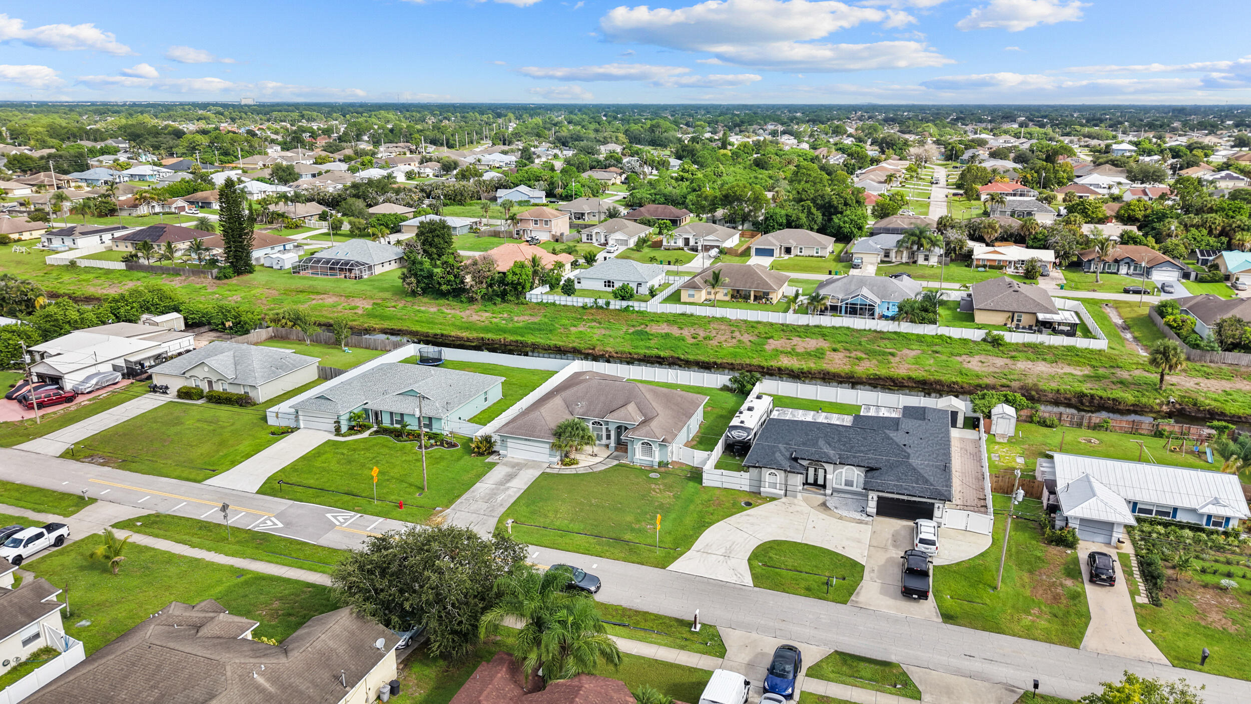 1043 Sw Idol Avenue Property Photo 46