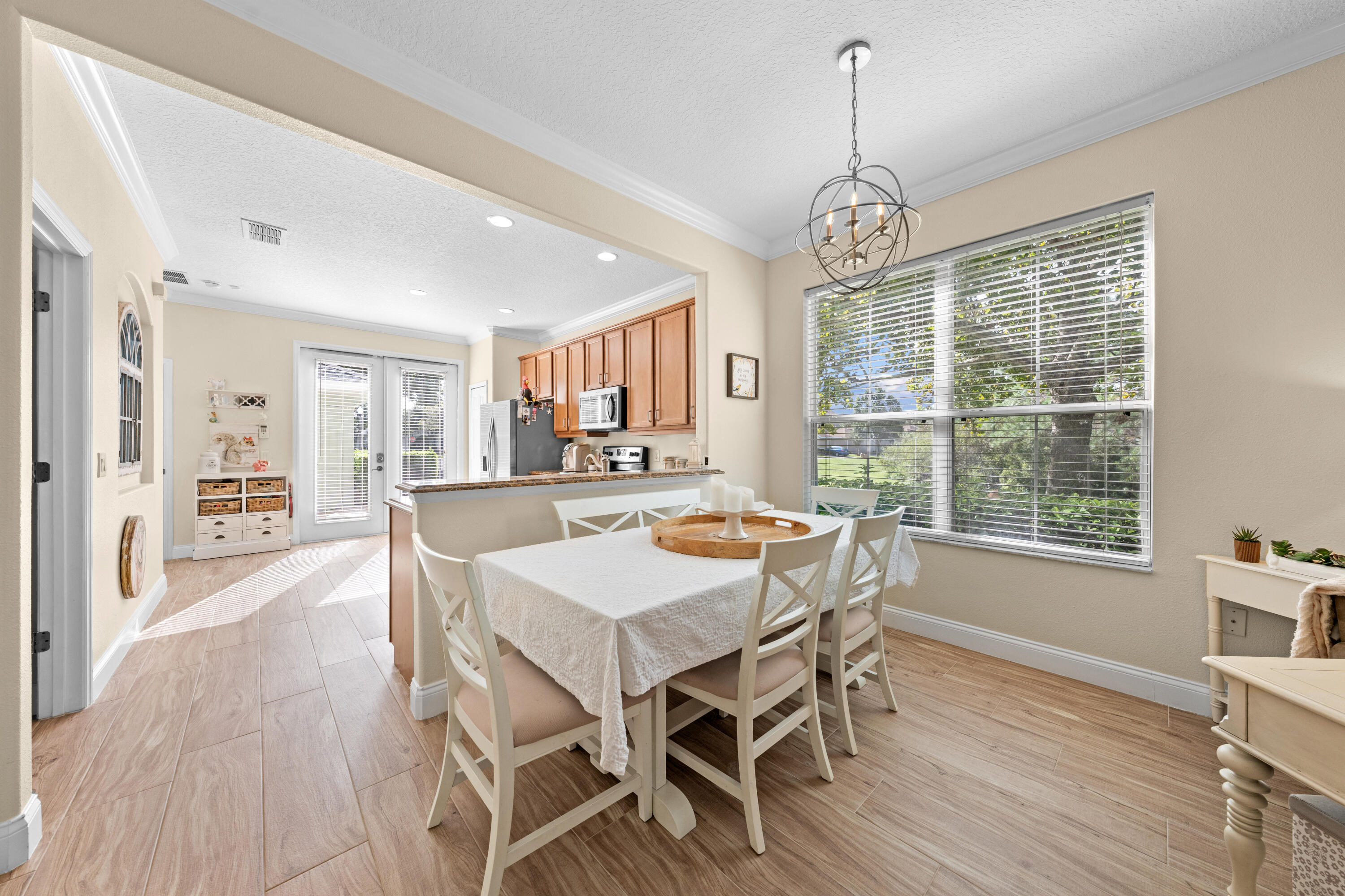 5426 Kumquat Loop Property Photo 3