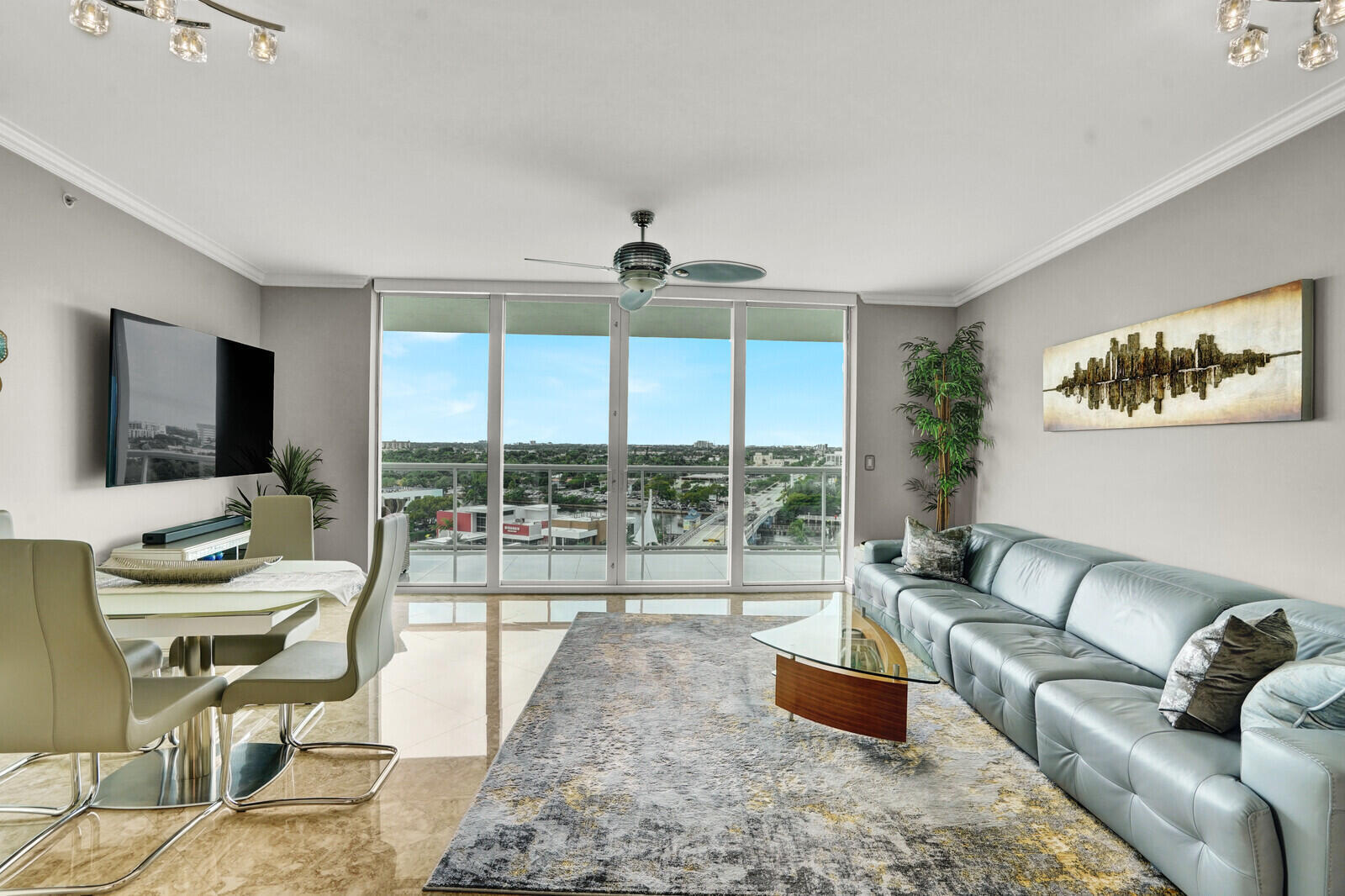 1 N Ocean Boulevard 814 Property Photo 8