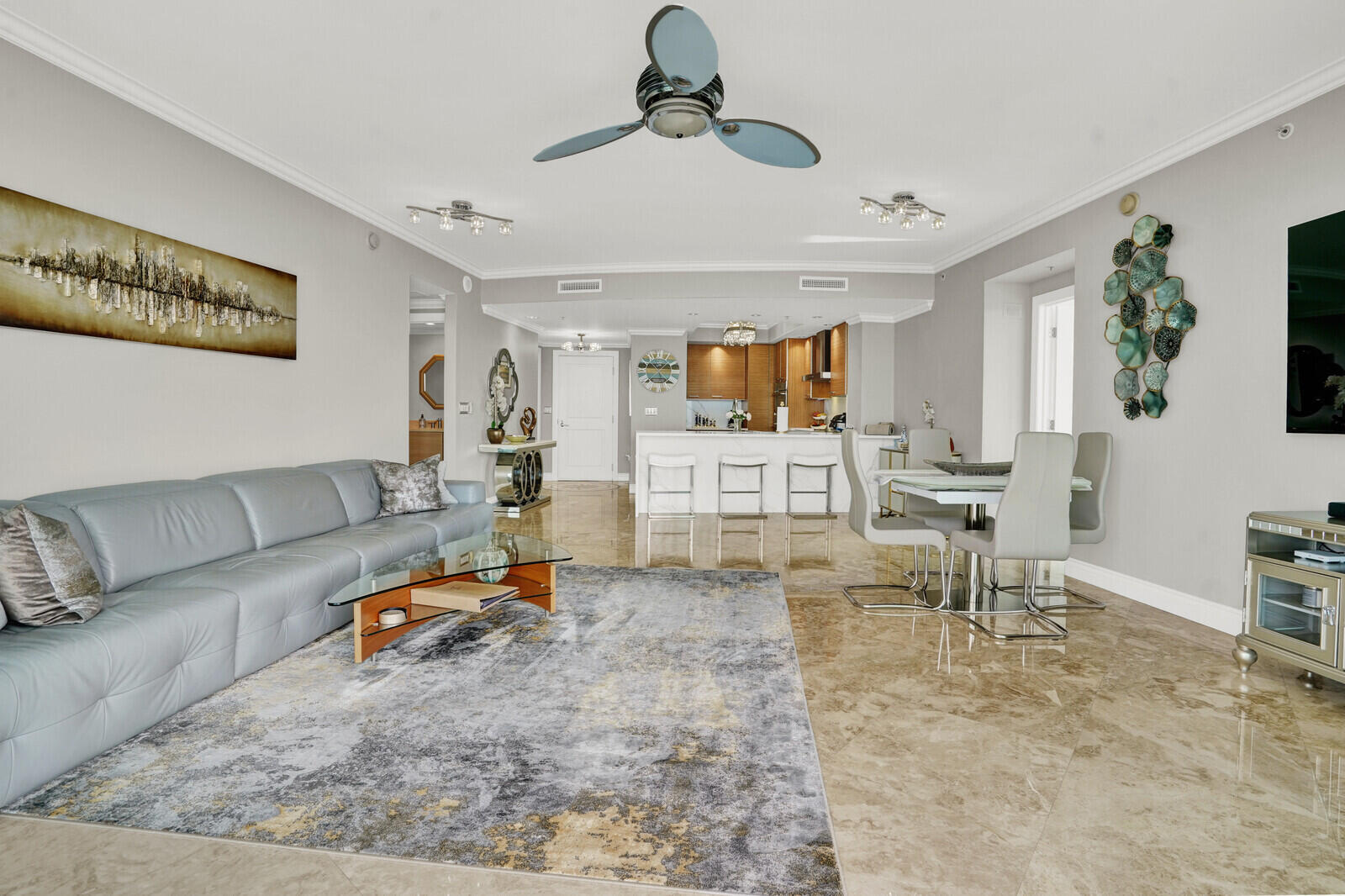 1 N Ocean Boulevard 814 Property Photo 16