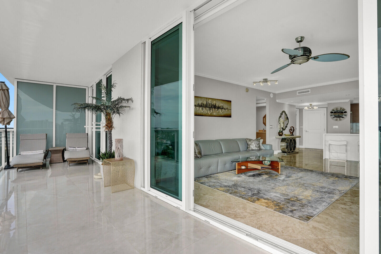 1 N Ocean Boulevard 814 Property Photo 17