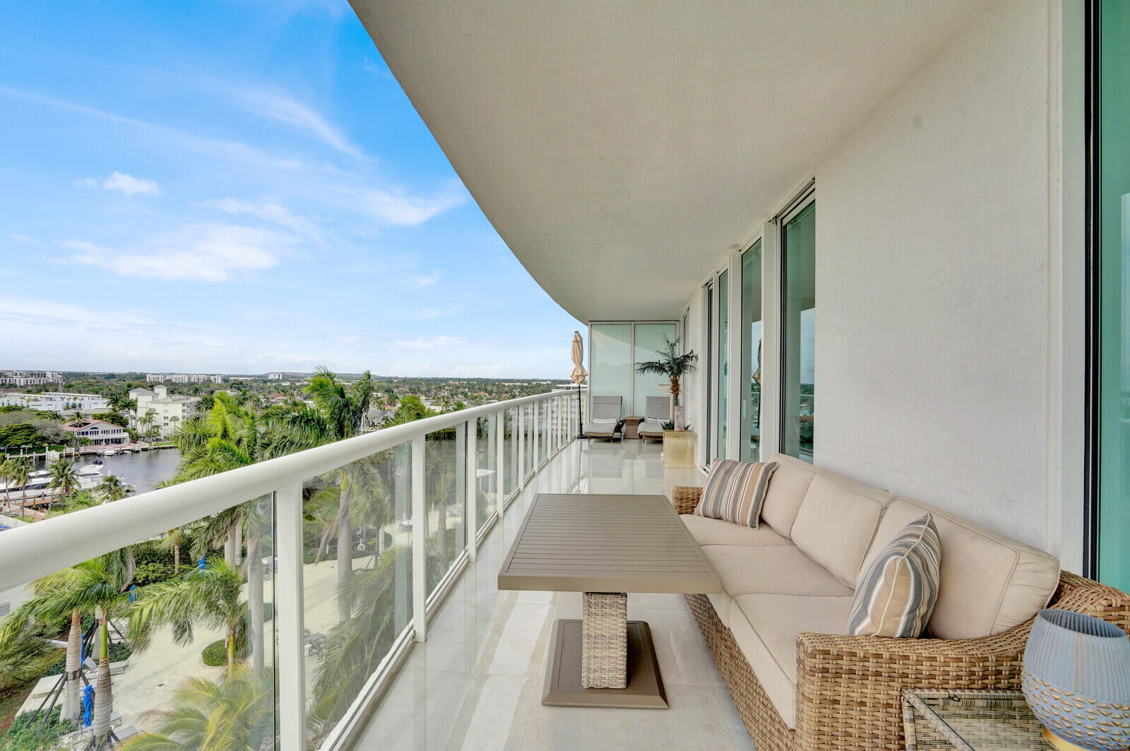 1 N Ocean Boulevard 814 Property Photo 22