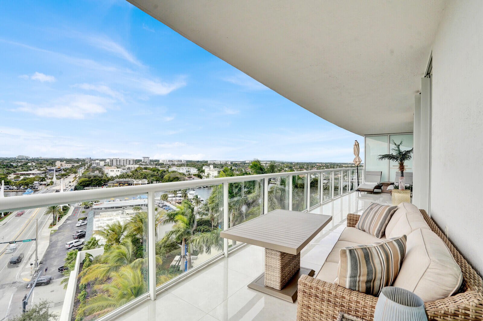 1 N Ocean Boulevard 814 Property Photo 27