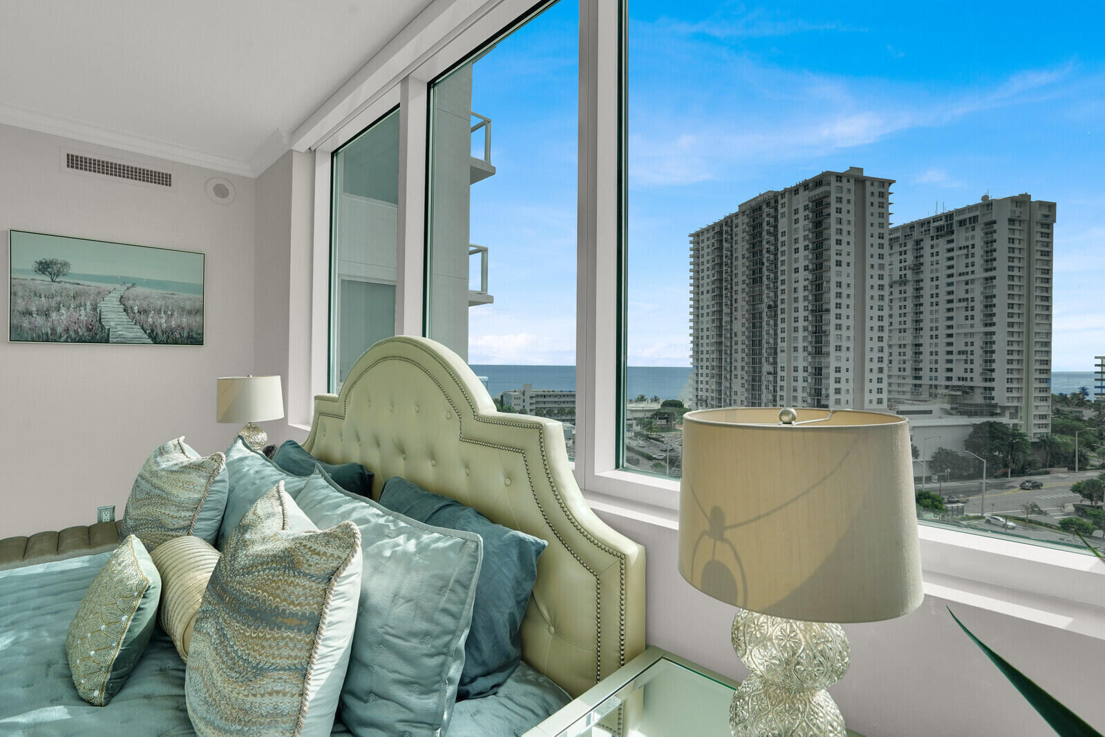 1 N Ocean Boulevard 814 Property Photo 33