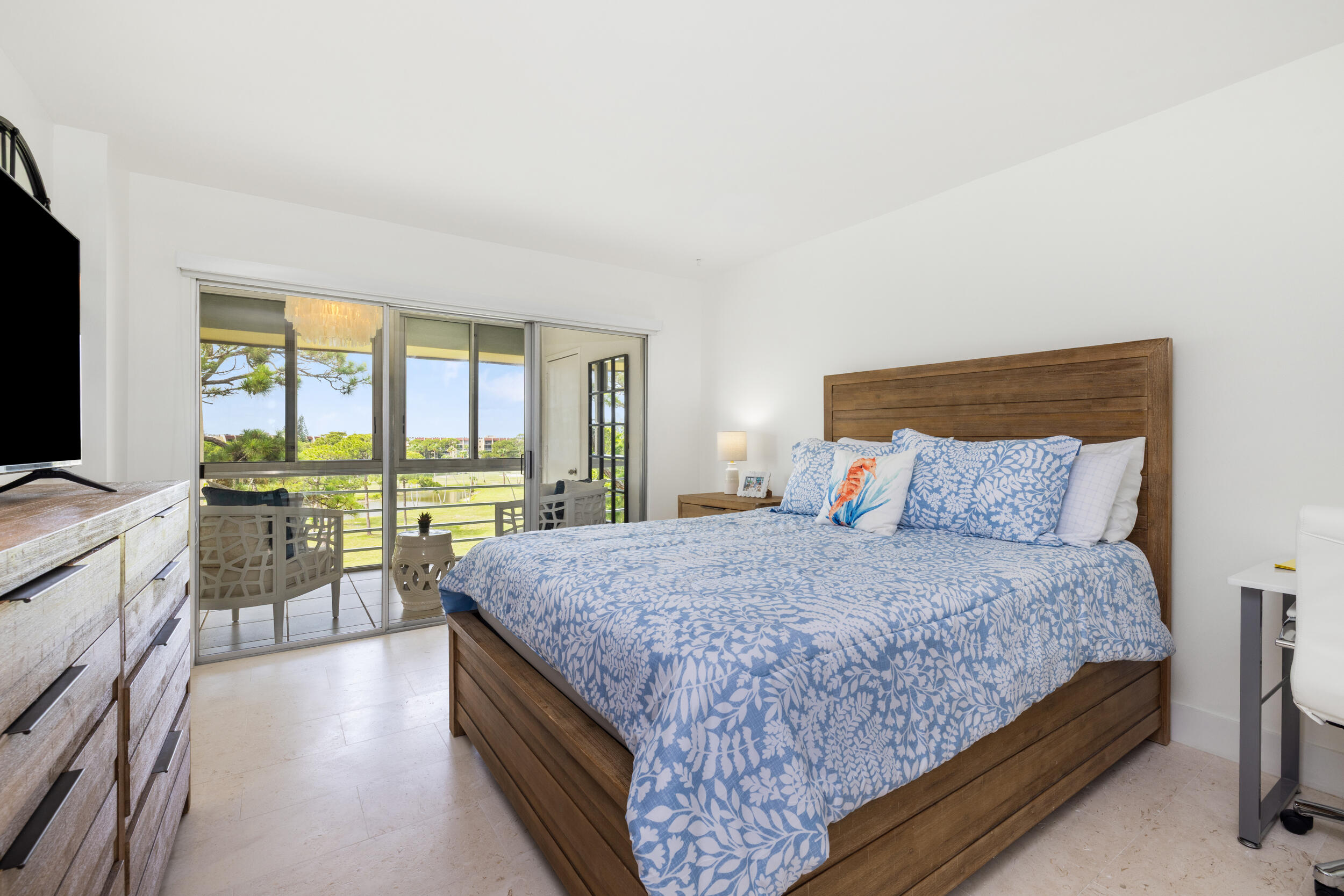 3654 Via Poinciana 603 Property Photo 9