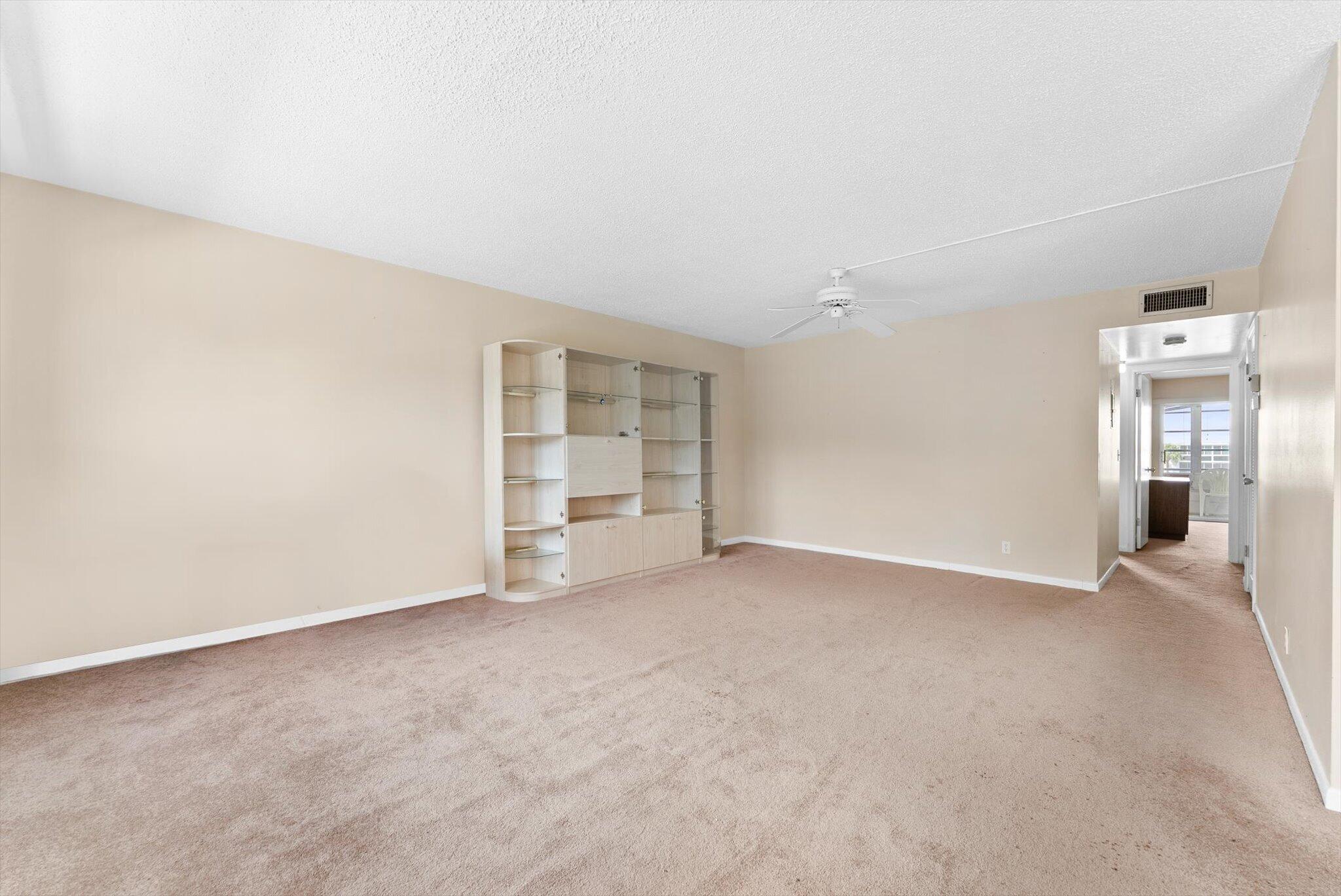 309 Wellington M Property Photo 7