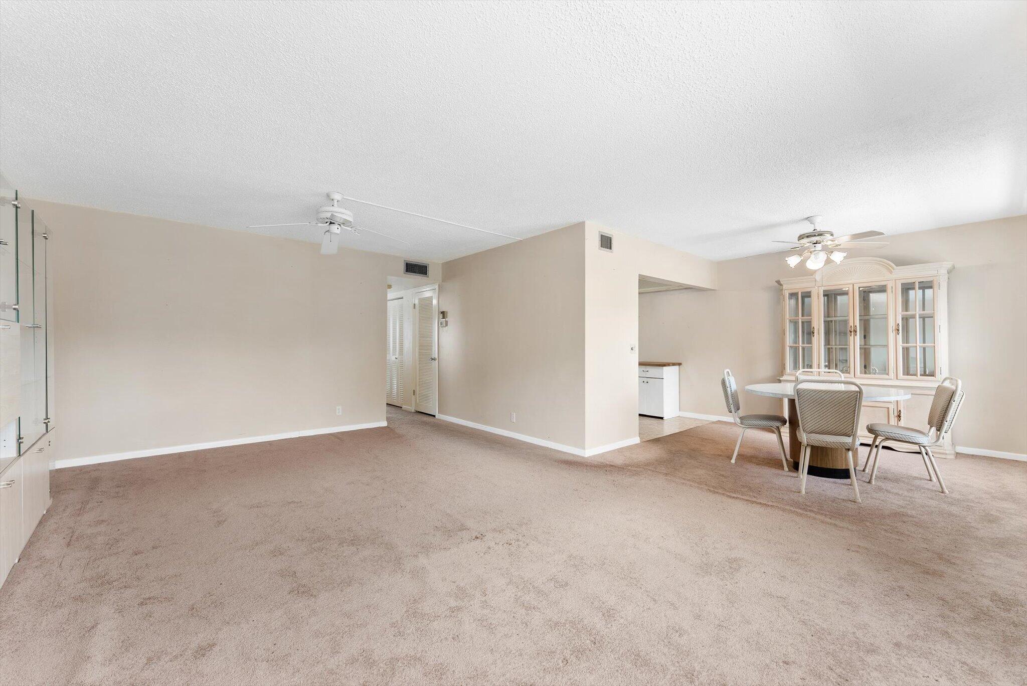 309 Wellington M Property Photo 8