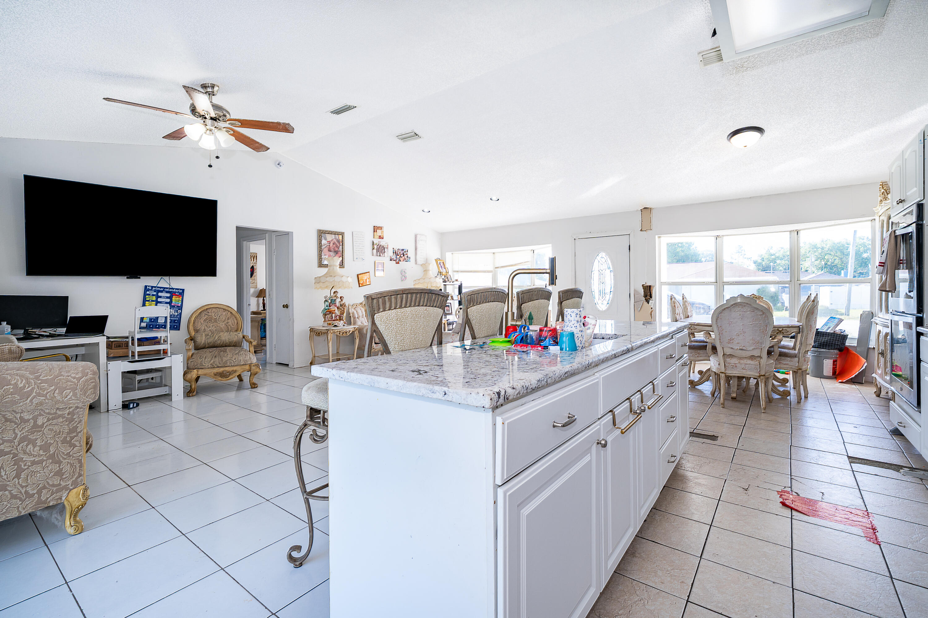 14 Cedar Trace Terrace Property Photo 8