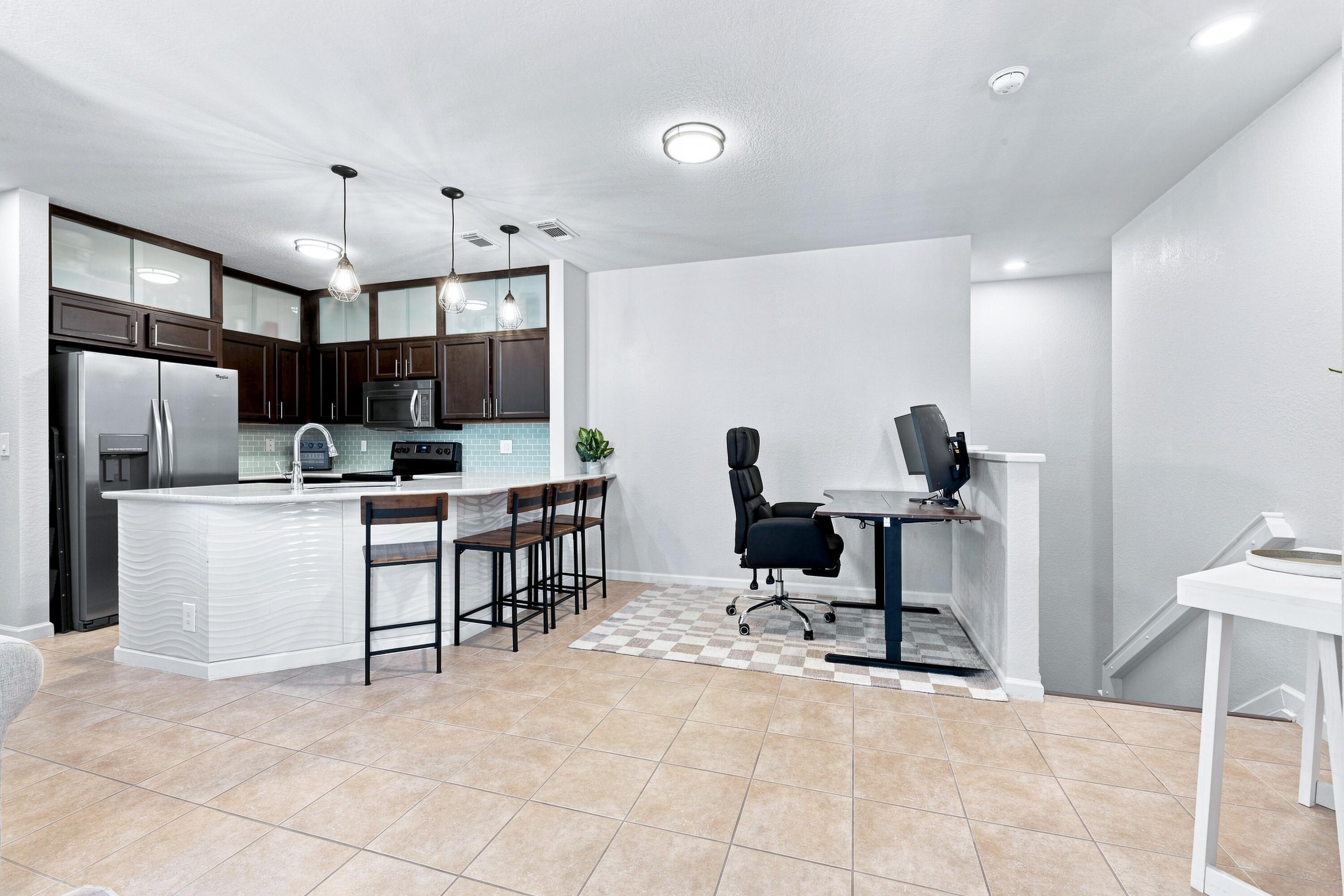 4541 Highgate Drive A Property Photo 2