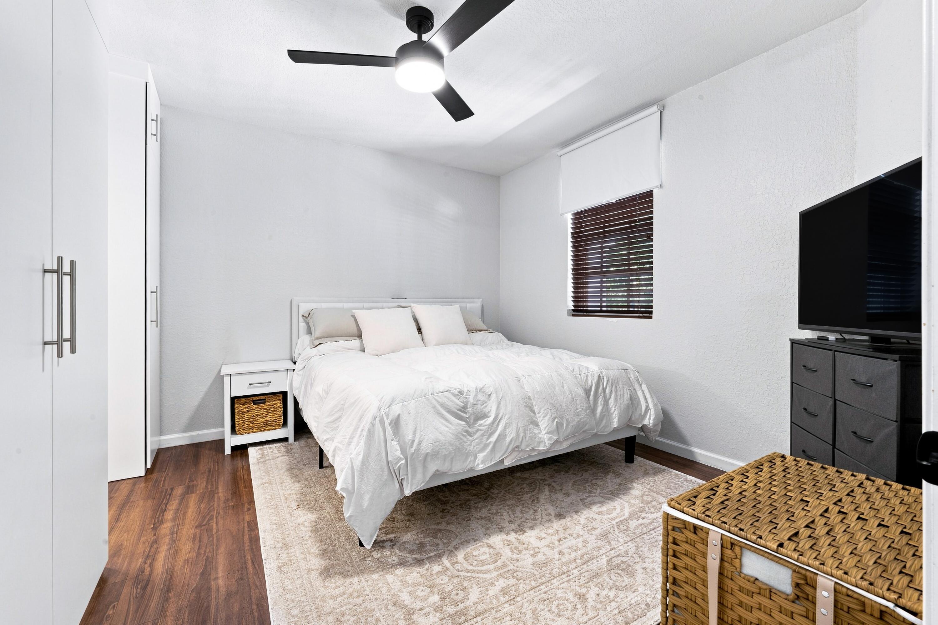 4541 Highgate Drive A Property Photo 8