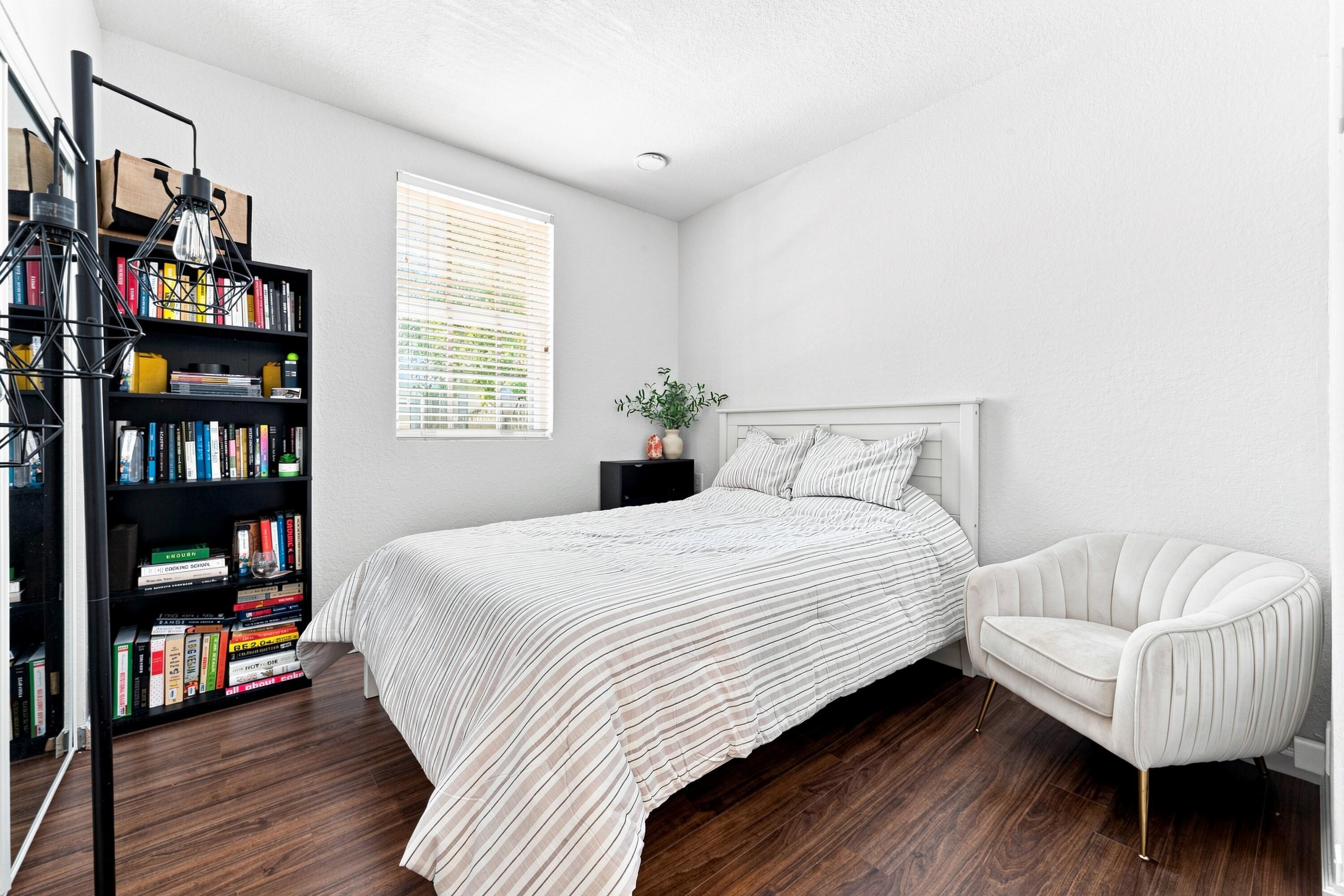 4541 Highgate Drive A Property Photo 11