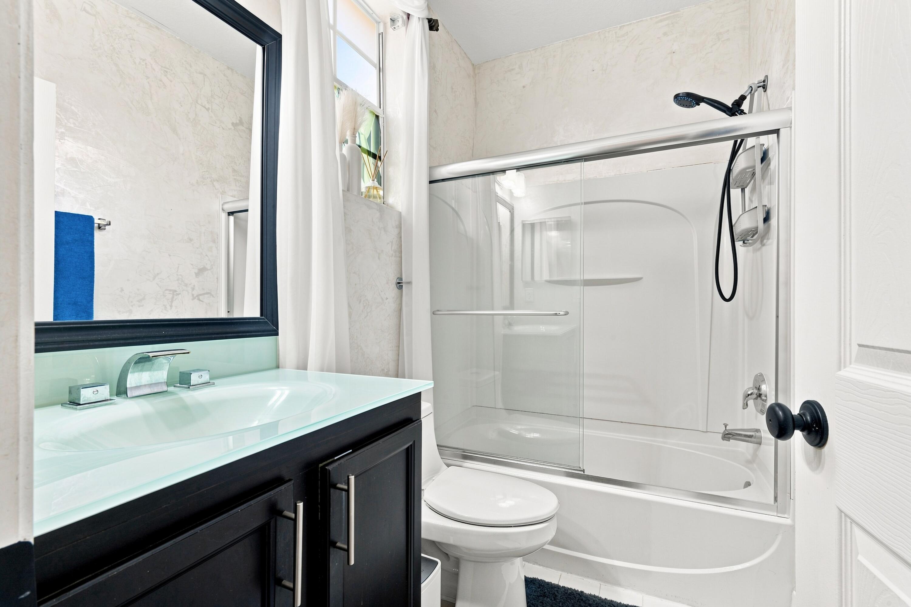 4541 Highgate Drive A Property Photo 12