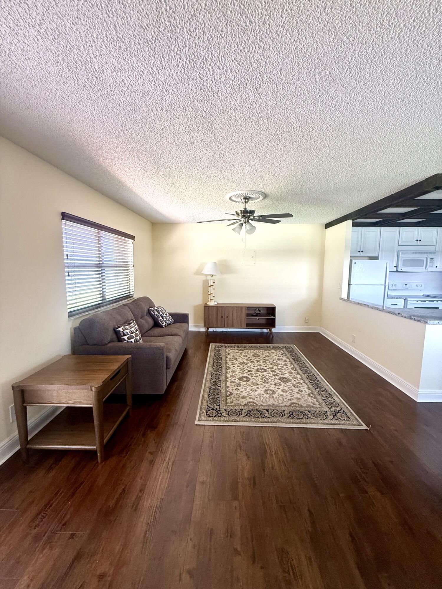 34 Valencia B Property Photo 6