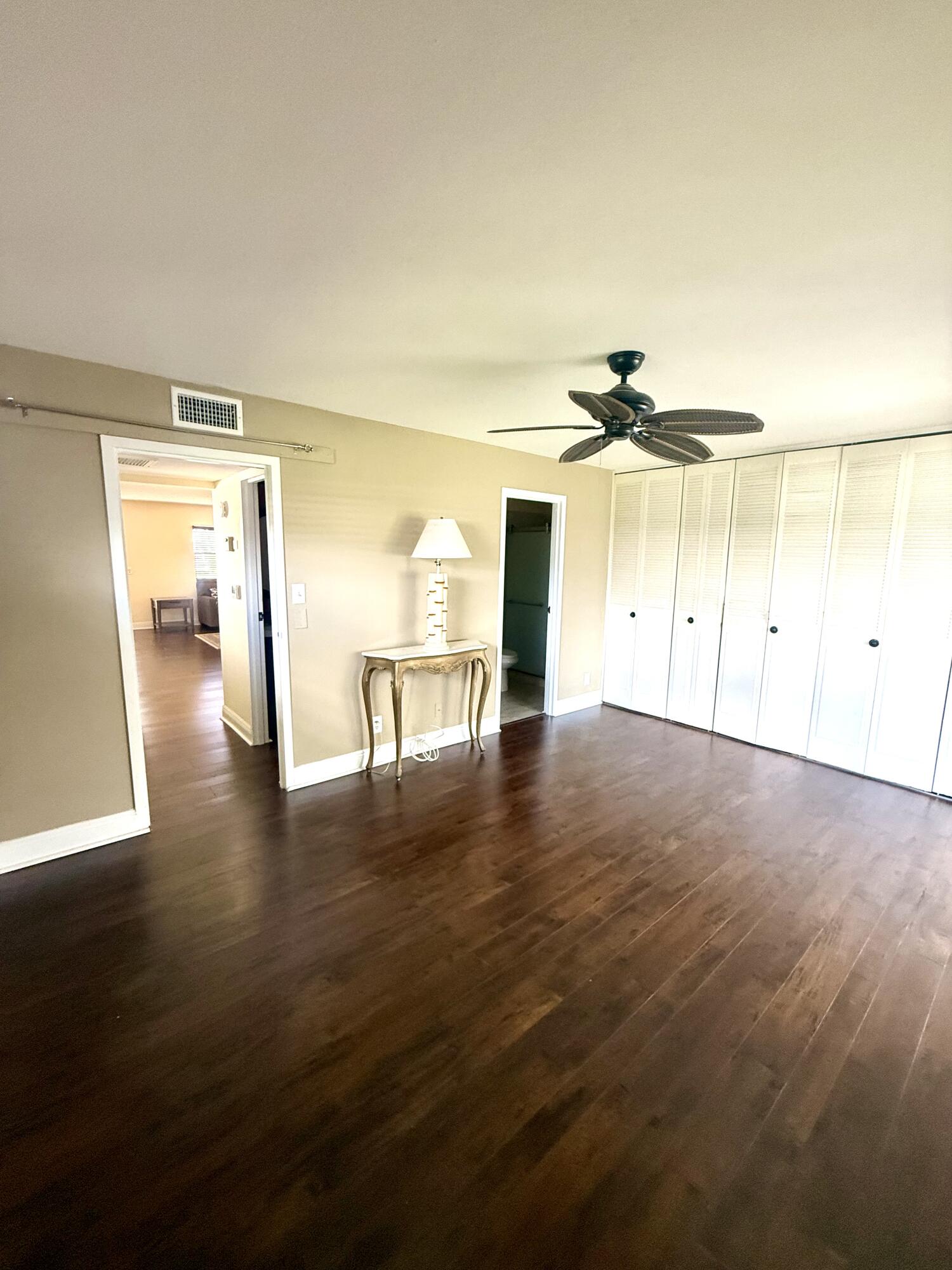 34 Valencia B Property Photo 13