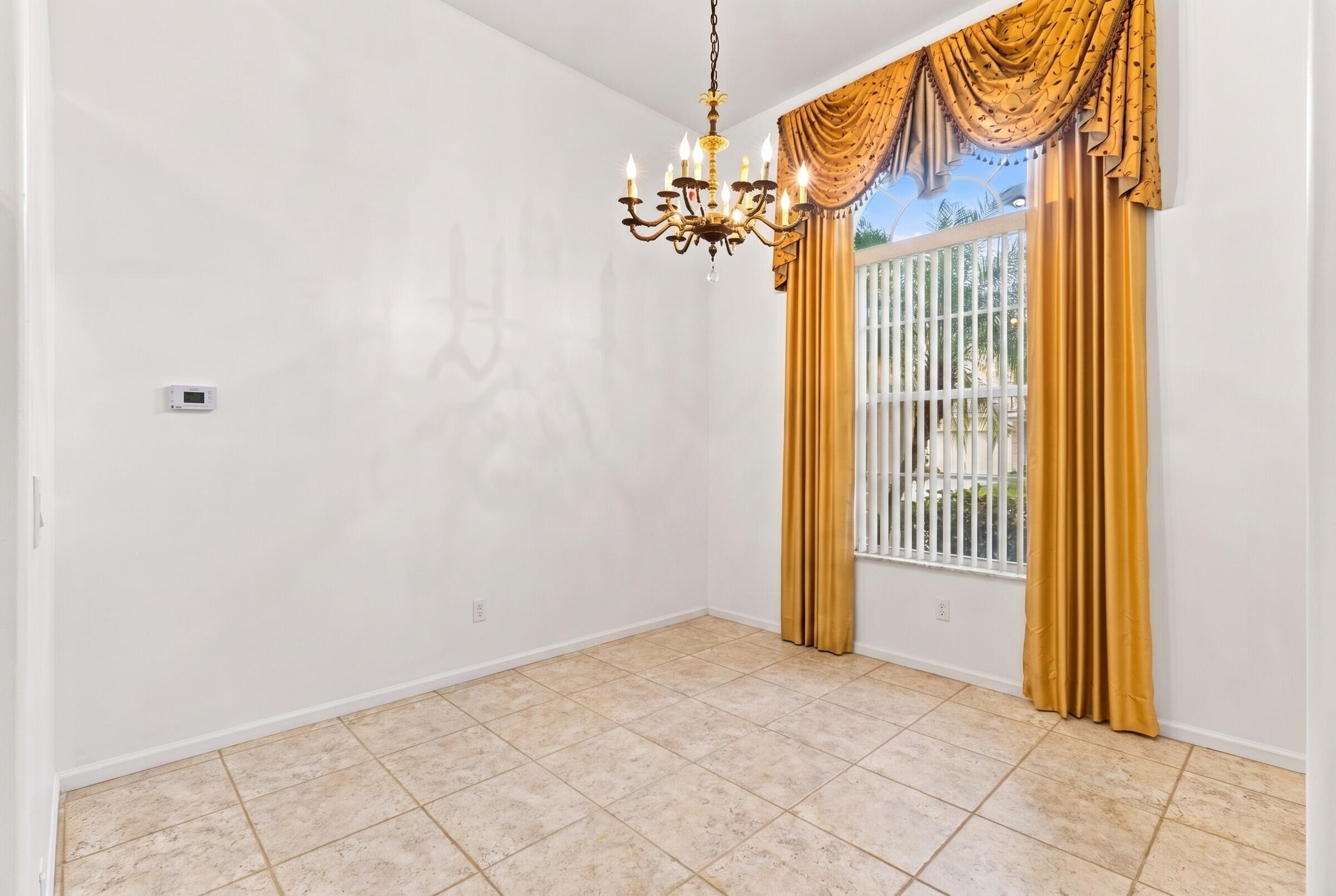 17603 82nd N Property Photo 22