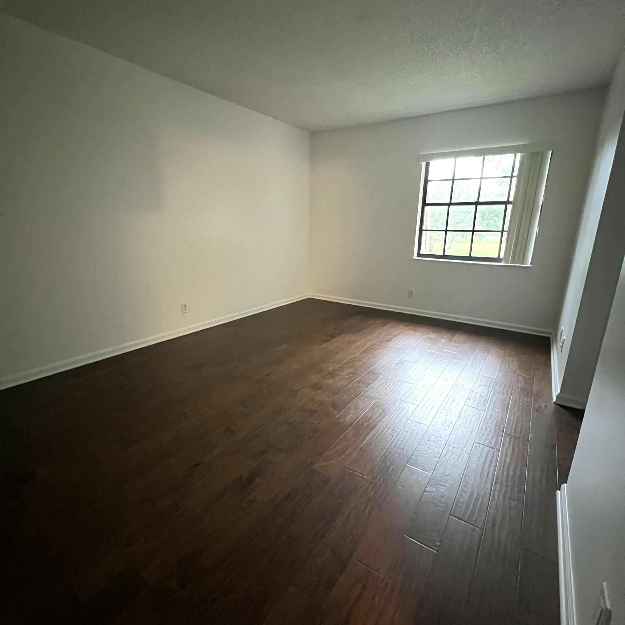 4205 Oak Terrace Drive Property Photo 13