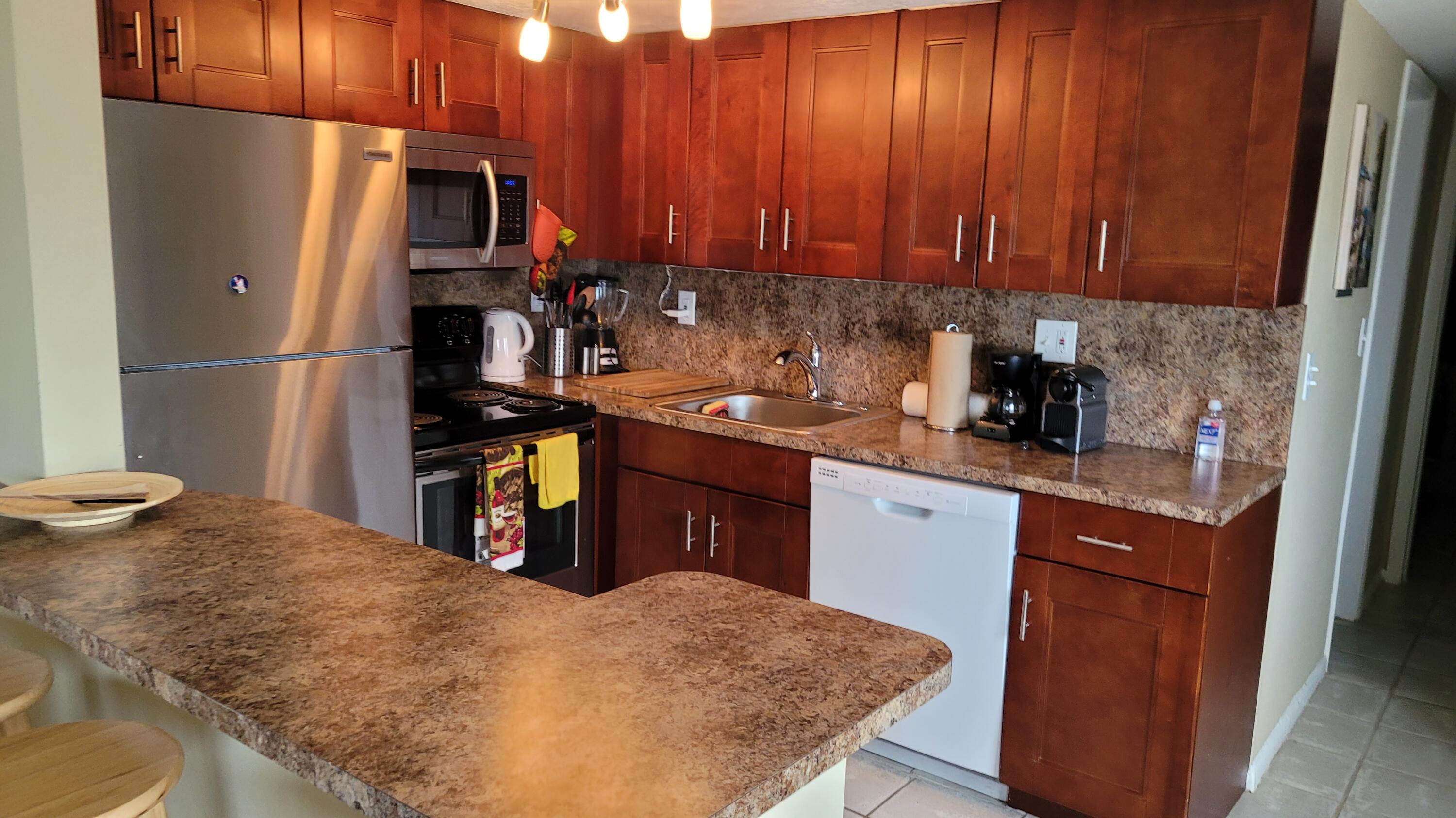 300 Oregon Street 409 Property Photo 12