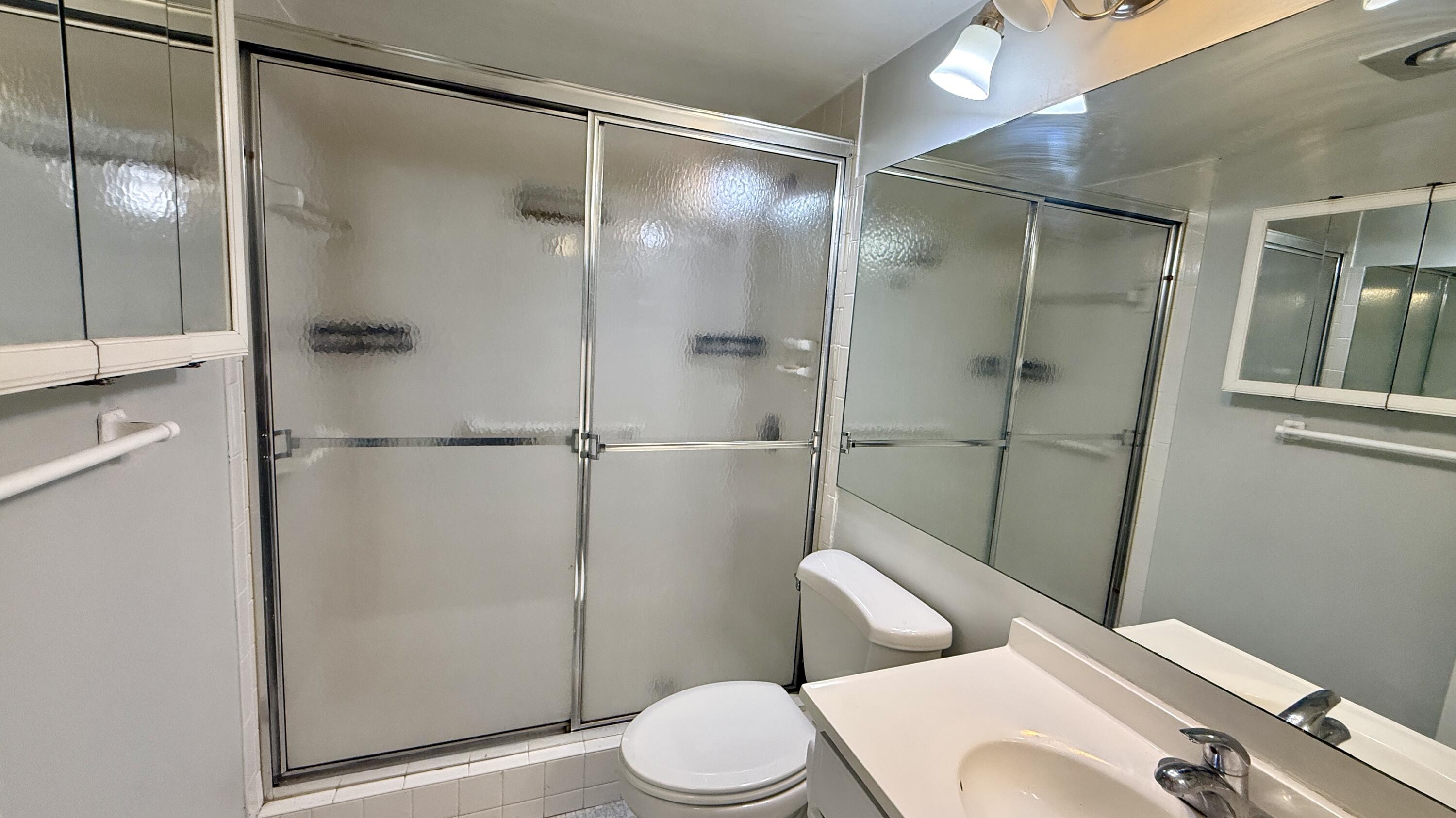 1037 Ashby D Property Photo 11