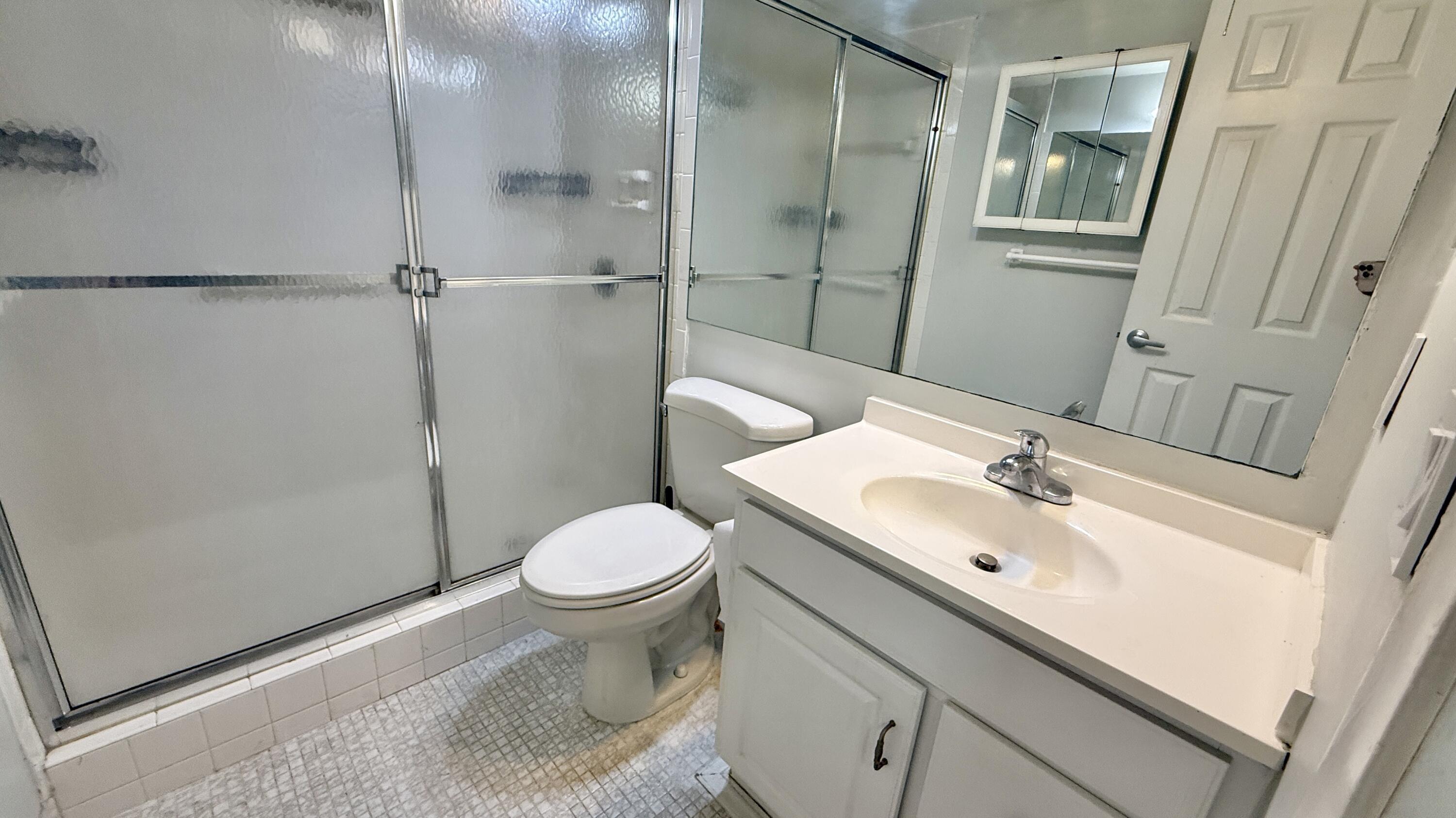 1037 Ashby D Property Photo 12