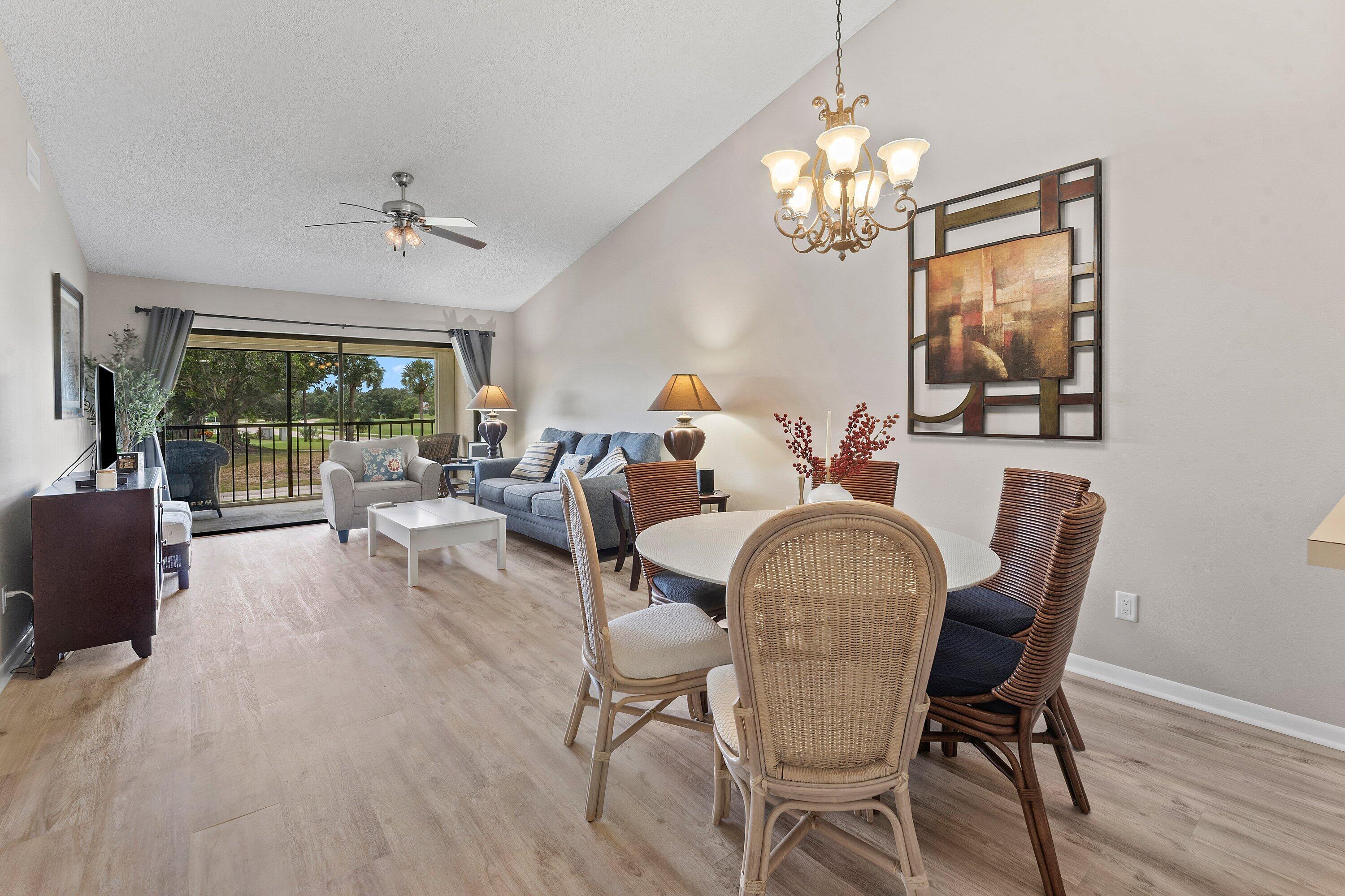 1502 Pinecrest Circle C Property Photo 12
