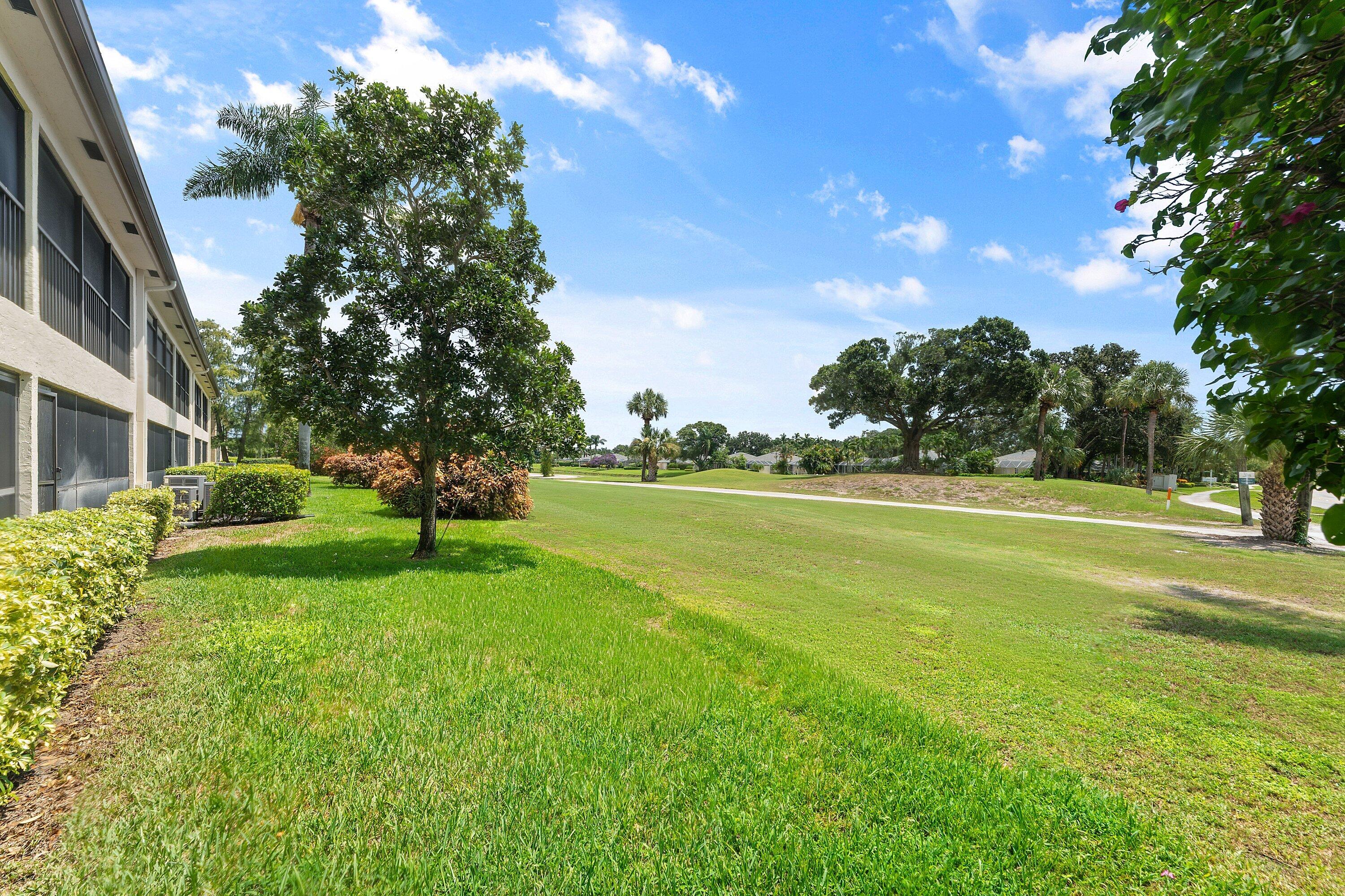 1502 Pinecrest Circle C Property Photo 27