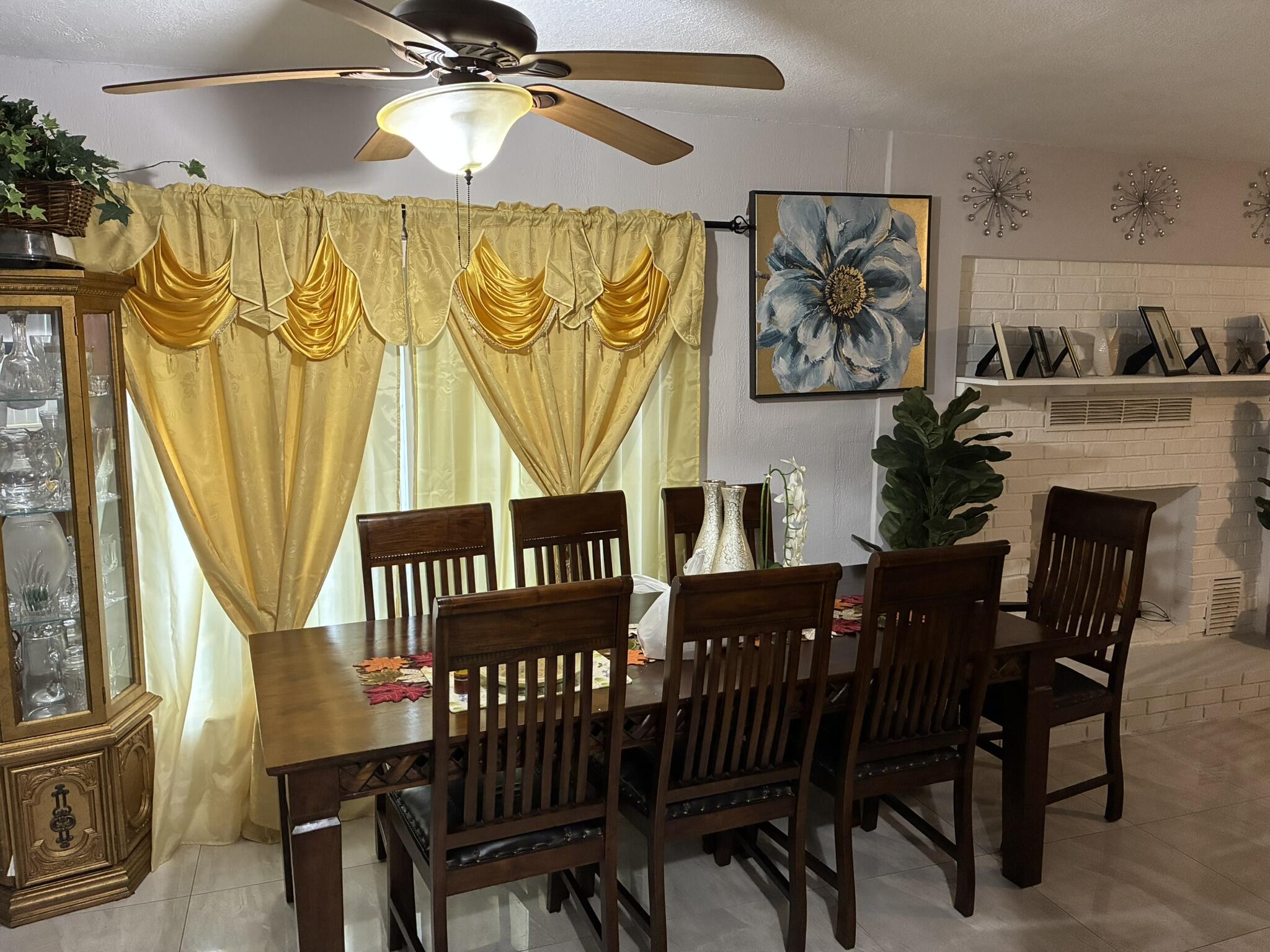 3307 Auburn Boulevard Property Photo 5
