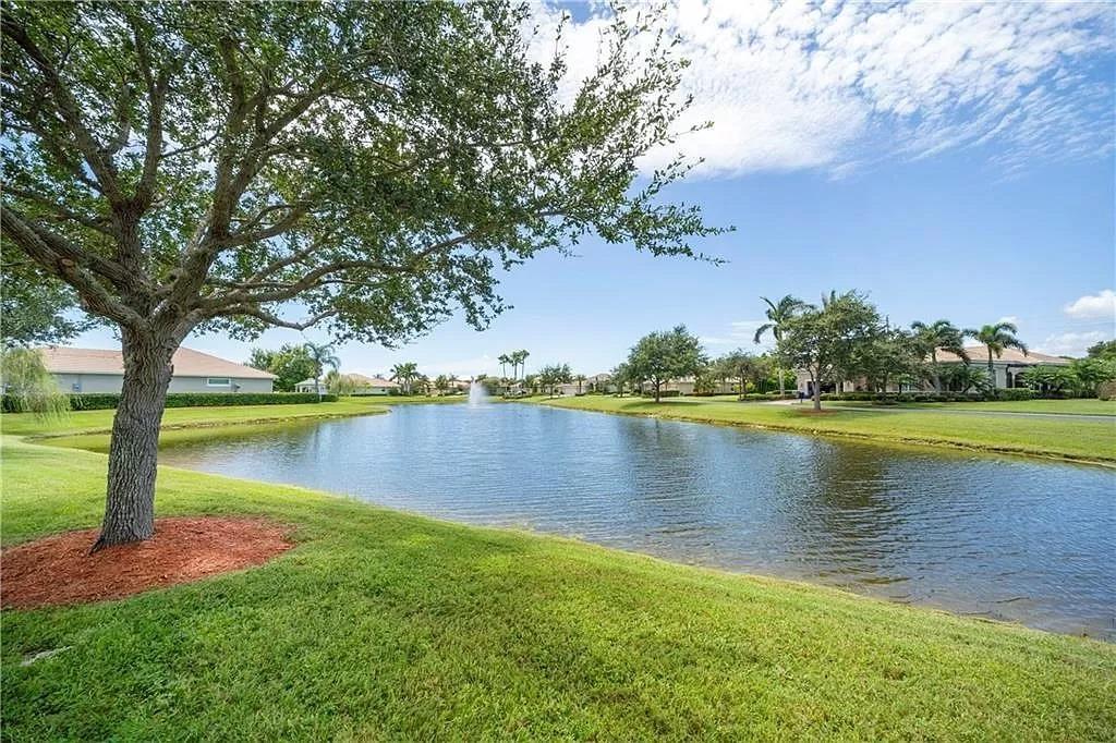 4247 Diamond Square Property Photo 28