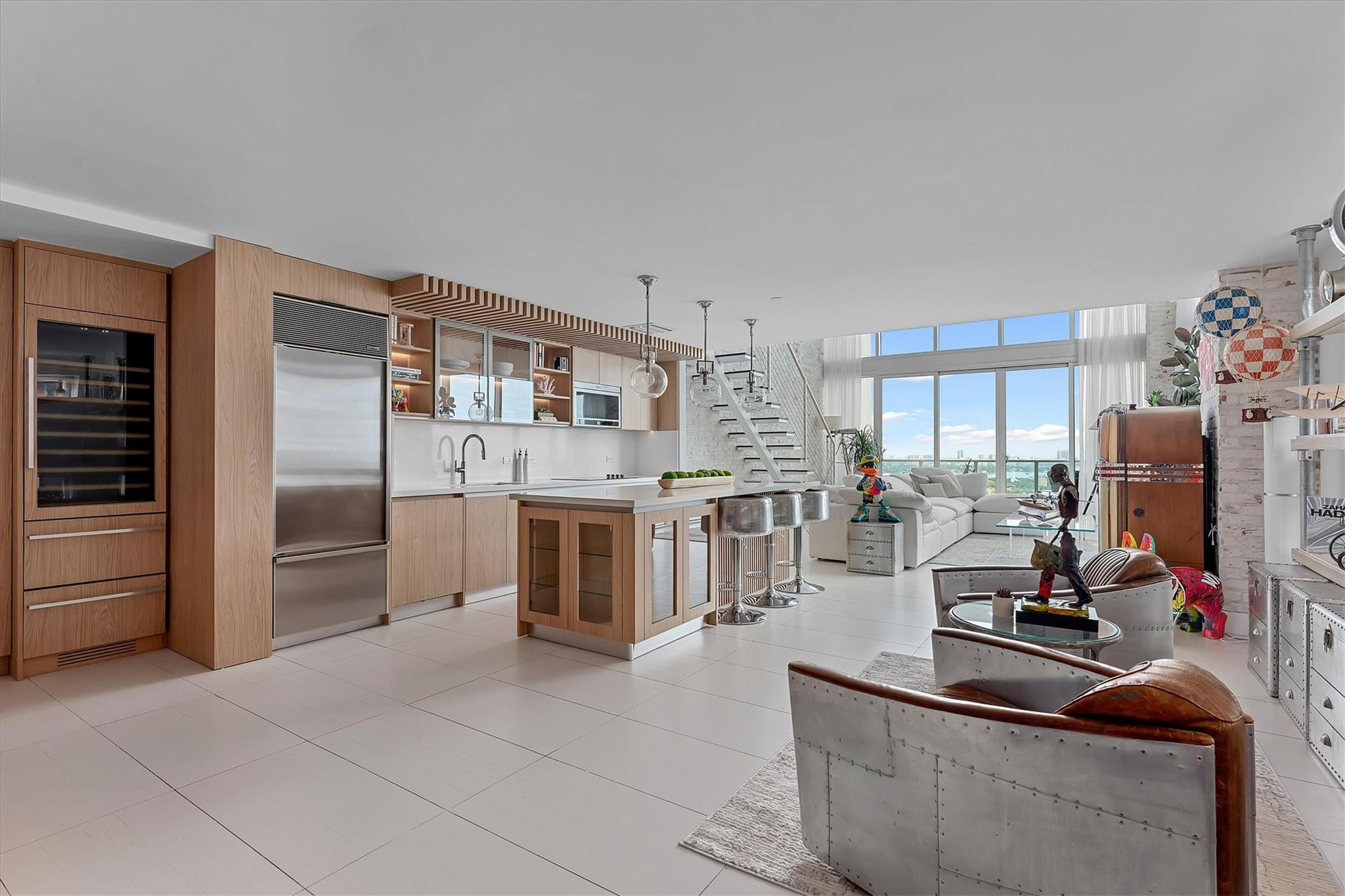 1040 Biscayne Boulevard 2101 Property Photo 7