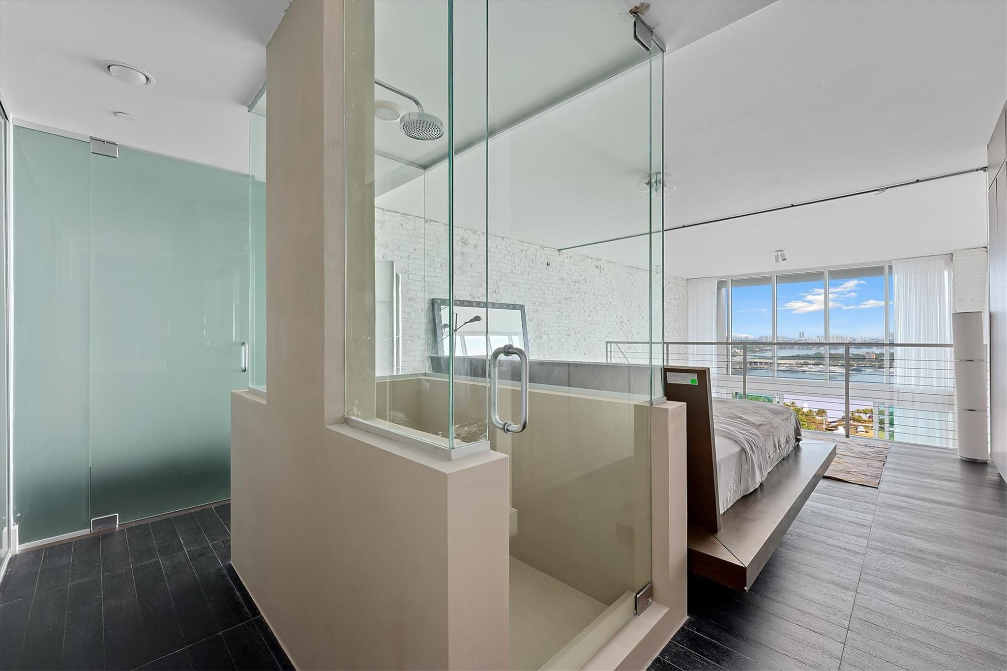 1040 Biscayne Boulevard 2101 Property Photo 20