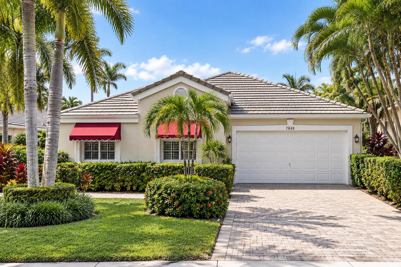 7844 TRAVLERS TREE Drive Property Photo 1