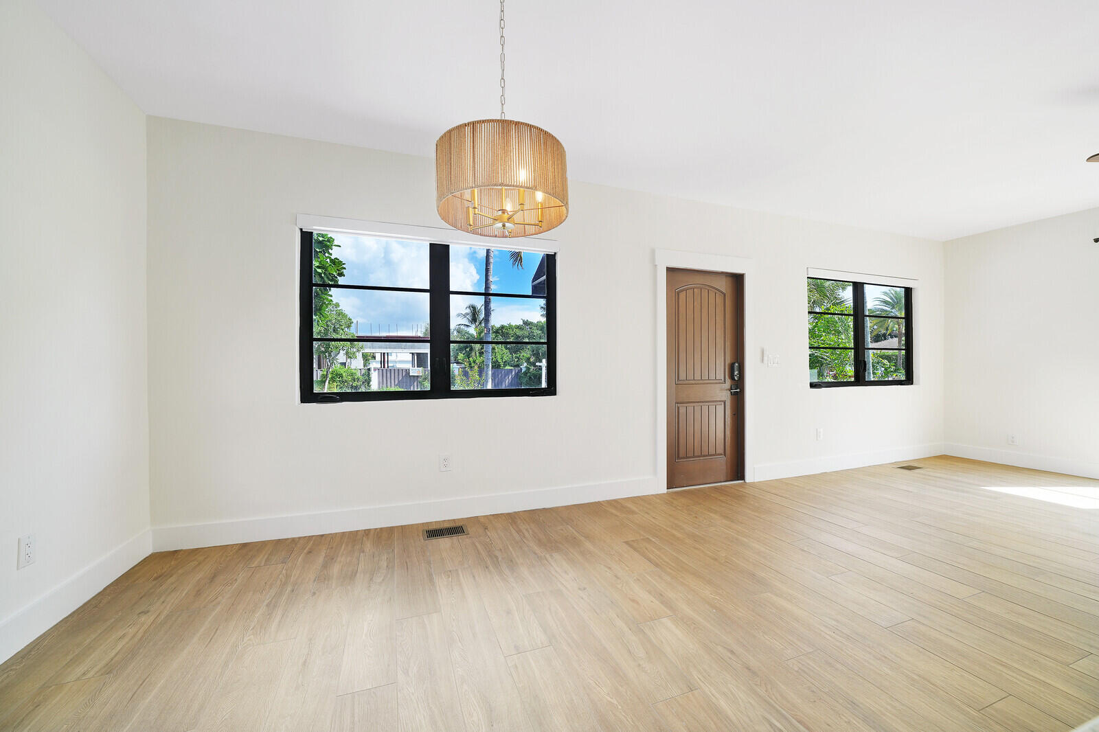 222 Ne 9th Street Property Photo 5