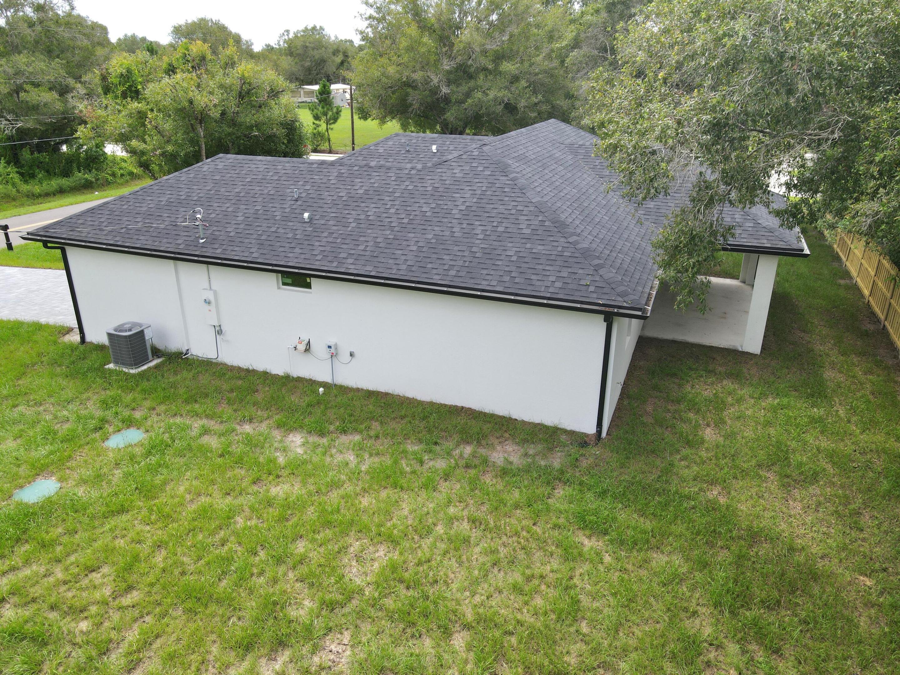 702 Nw 39th Circle Property Photo 6