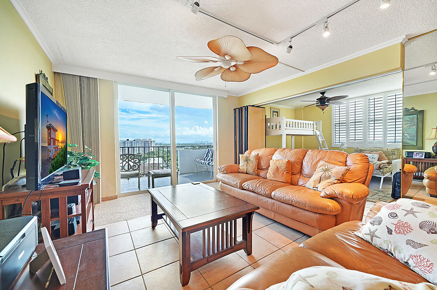 2000 S Ocean Boulevard 14l Property Photo 7